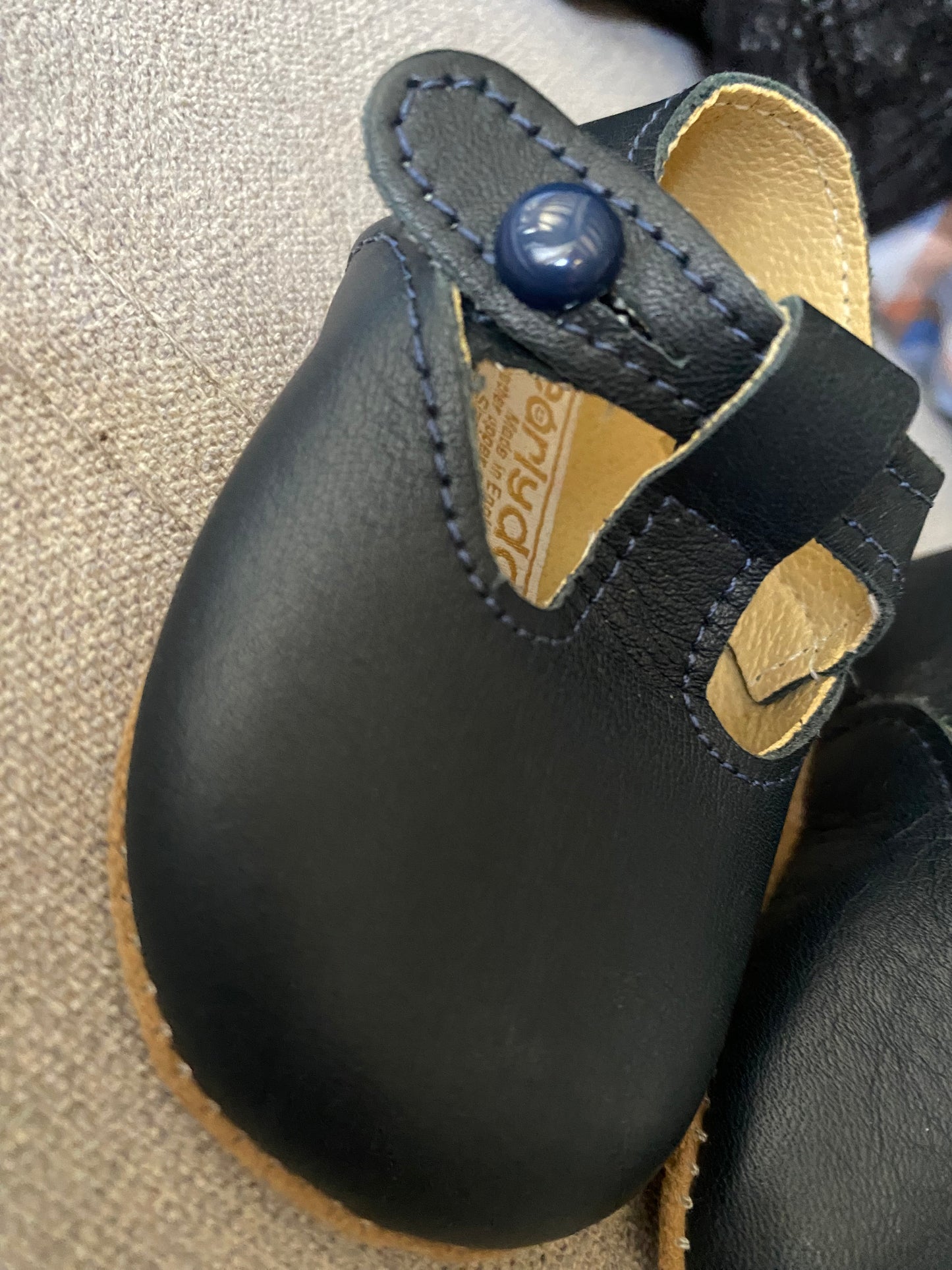 Chaussures Bébé en Cuir – EARLY DAYS – Taille 16 (Made in England)