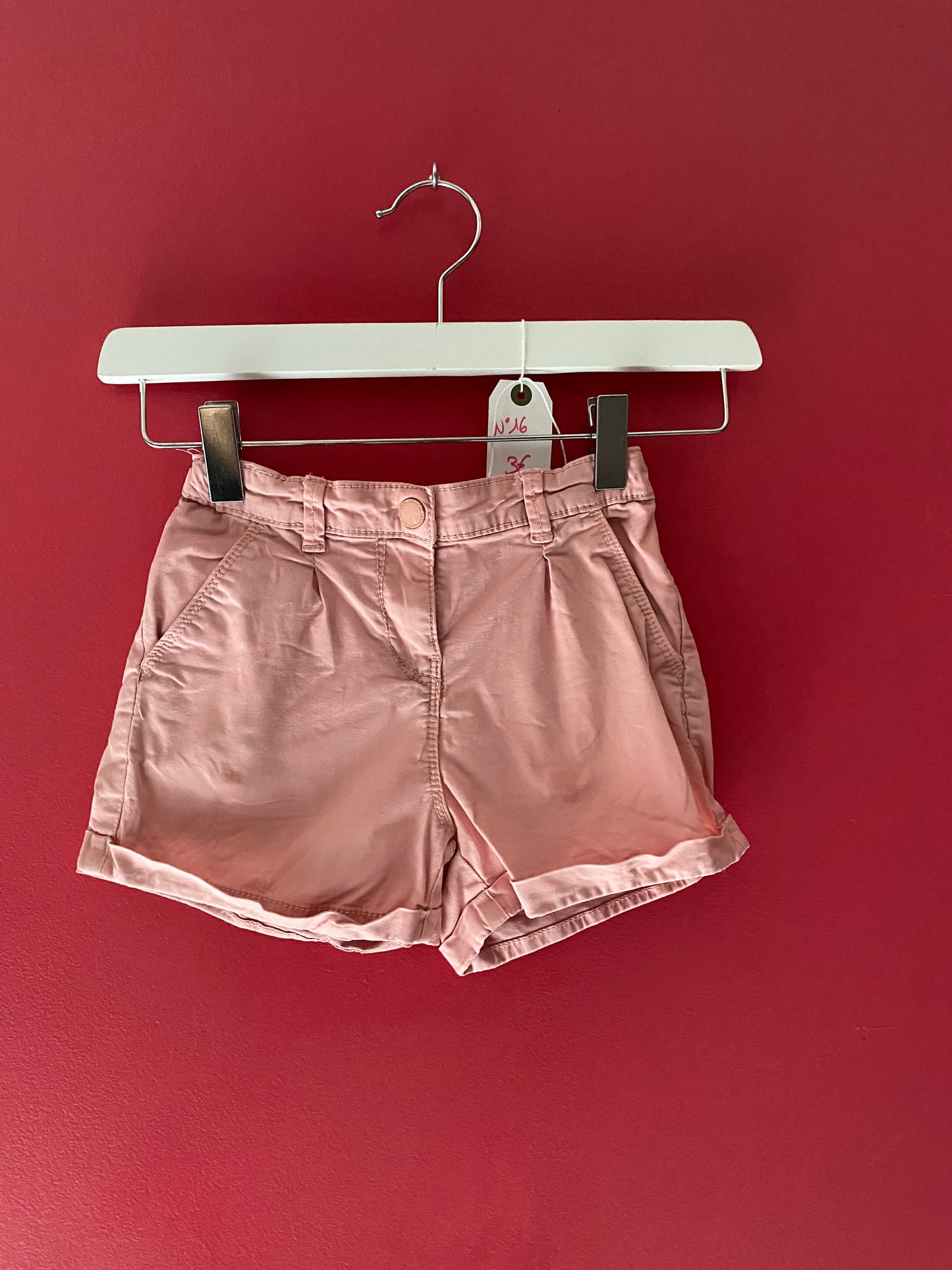 Short rose 8 ans
