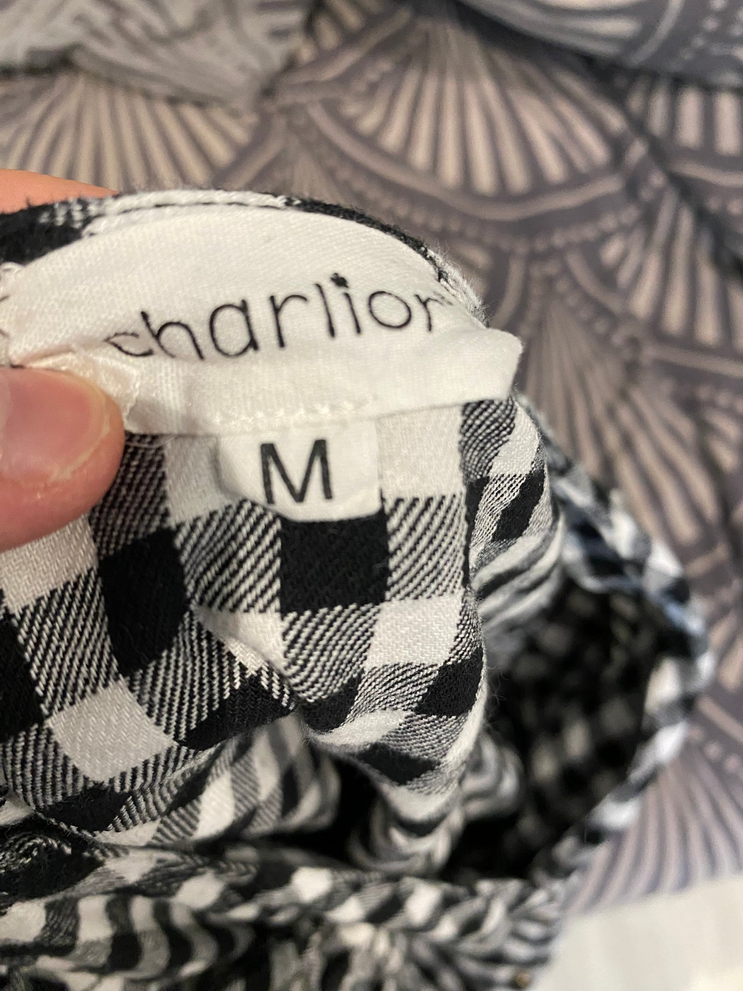 Chemise épaisse à carreaux noir & blanc avec froufrous épaules – Charlior – M