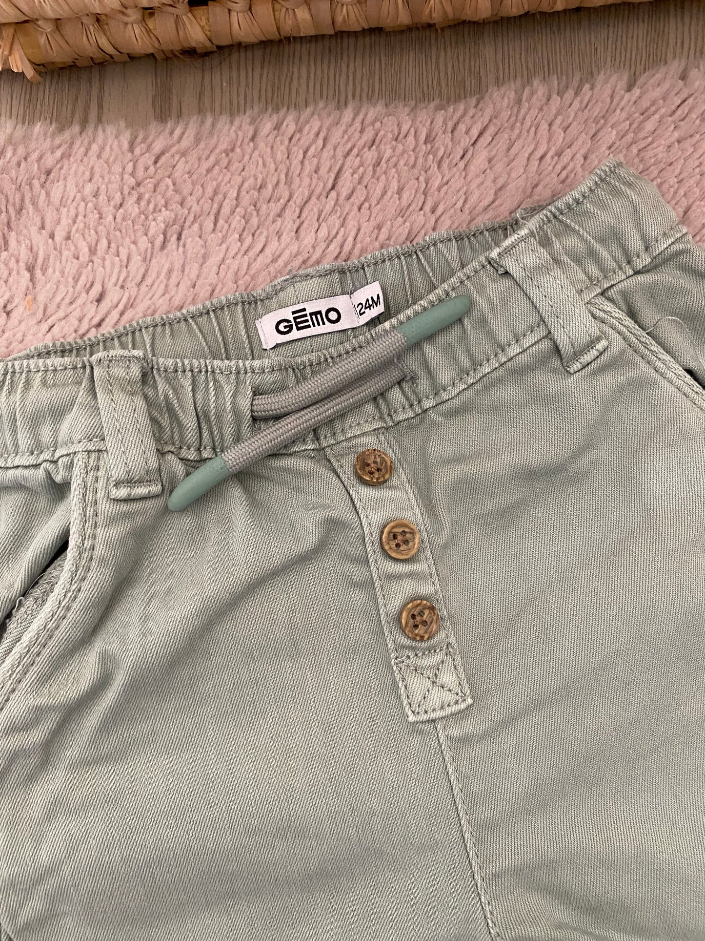 🌿 Pantalon confort kaki – Gémo – 24 mois