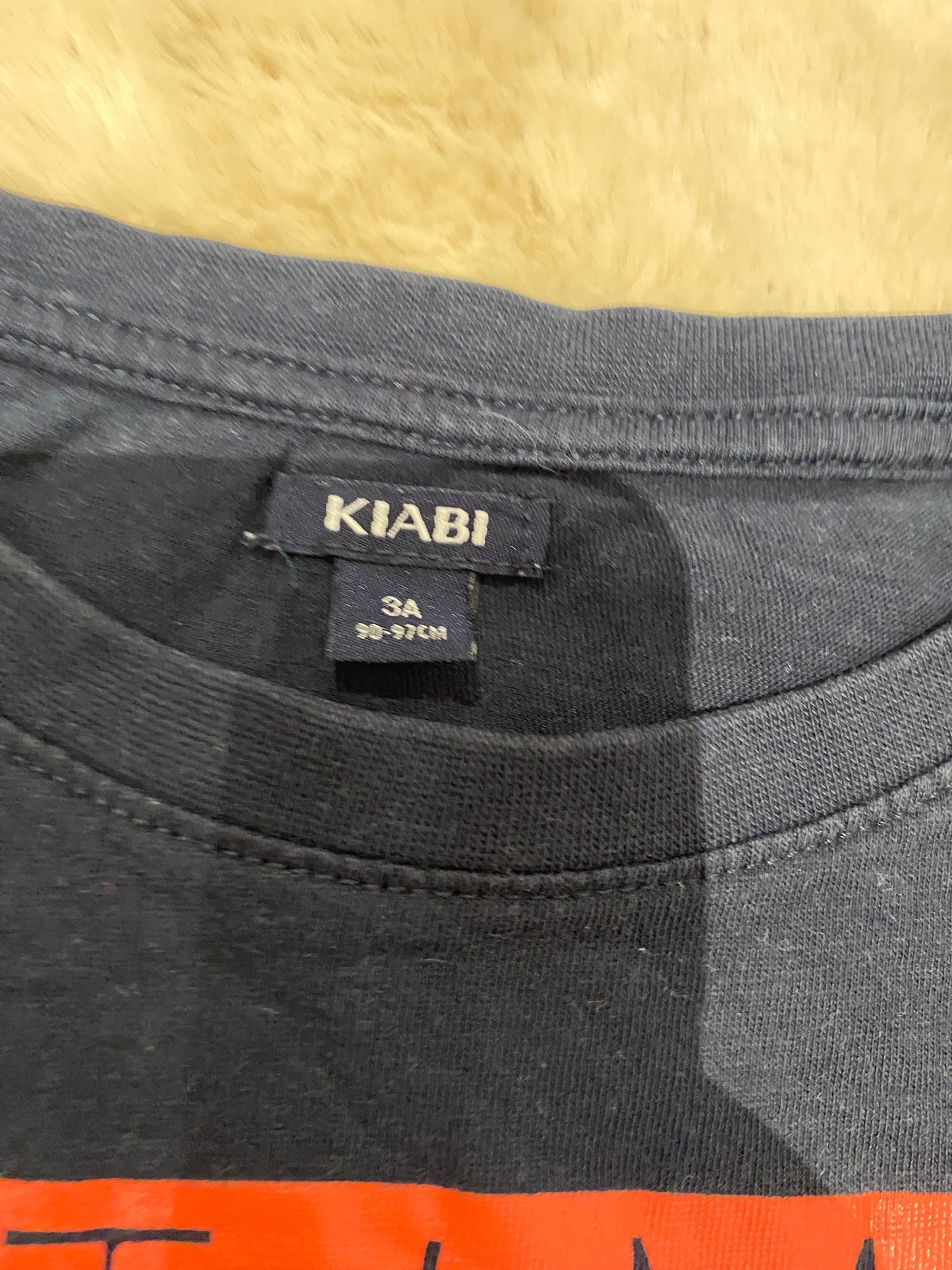 👕 Lot 2 t-shirts manches courtes – In Extenso & Kiabi – 3 ans
