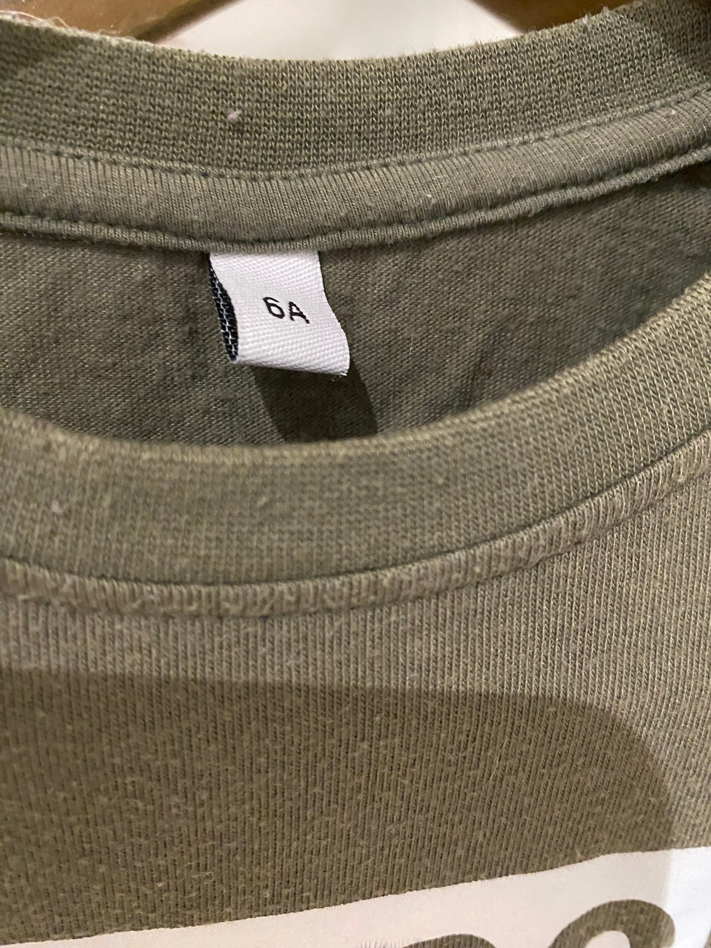 T shirt kaki 6ans