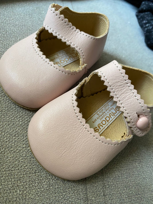 Chaussons bébé cuir rose pâle Early Days – Taille 16 – Souples & adorables