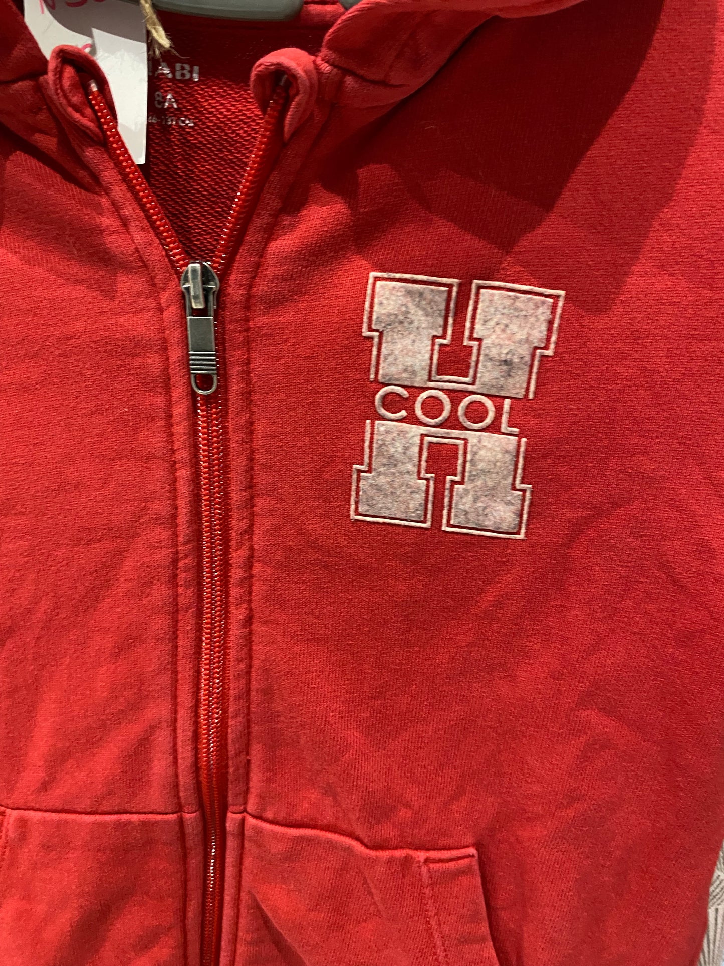 Gilet rouge – 8 ans – Kiabi