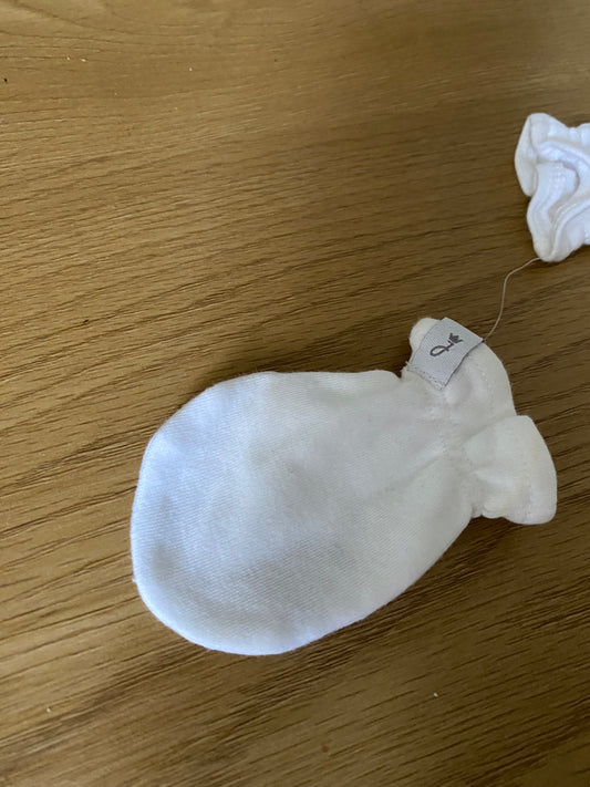 Gants de Naissance Blancs – JACADI (Neufs)