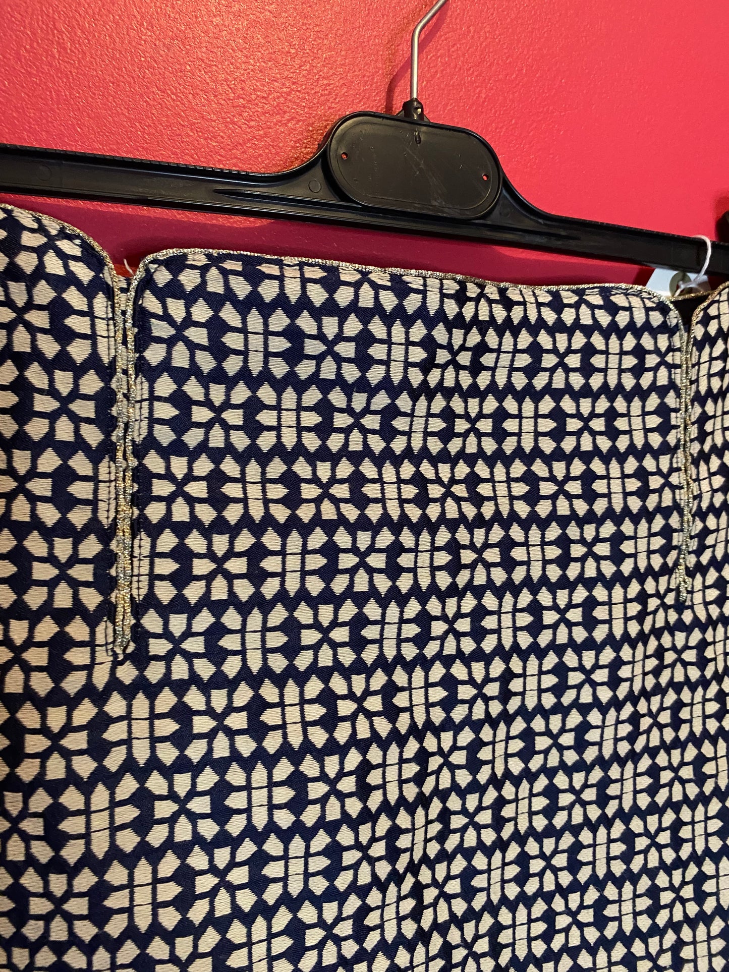 Mini-jupe chic Grain de Malice - Motif géométrique rétro, comme neuve