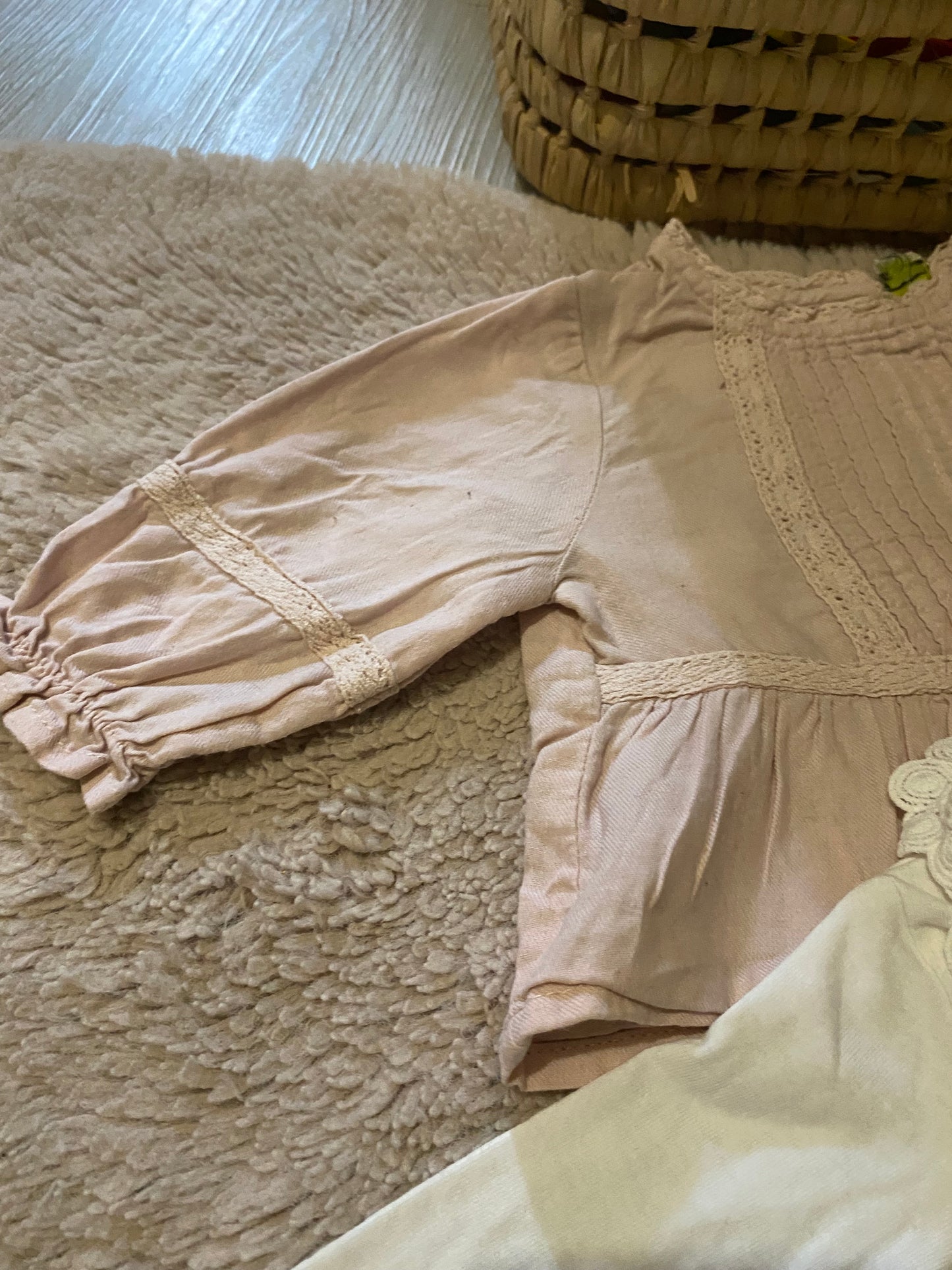 Lot 2 blouses bébé – Rose & blanche – 3 mois – Tape à l’œil & sans marque