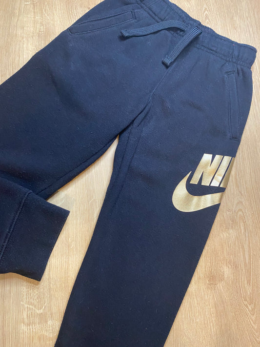 Jogging nike 4ans/5ans