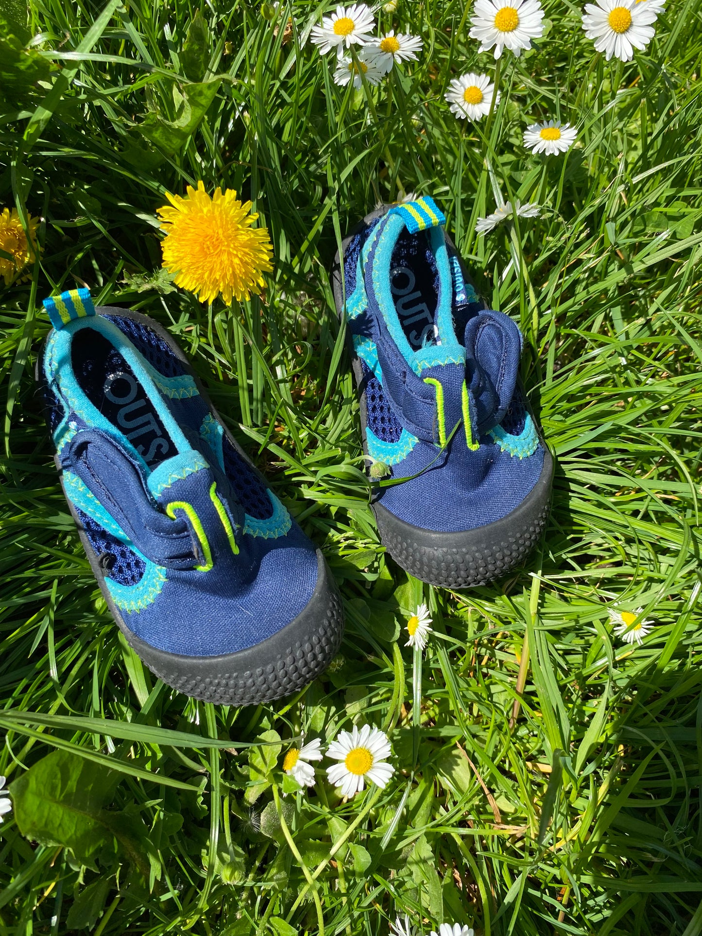 Chaussures eau 22