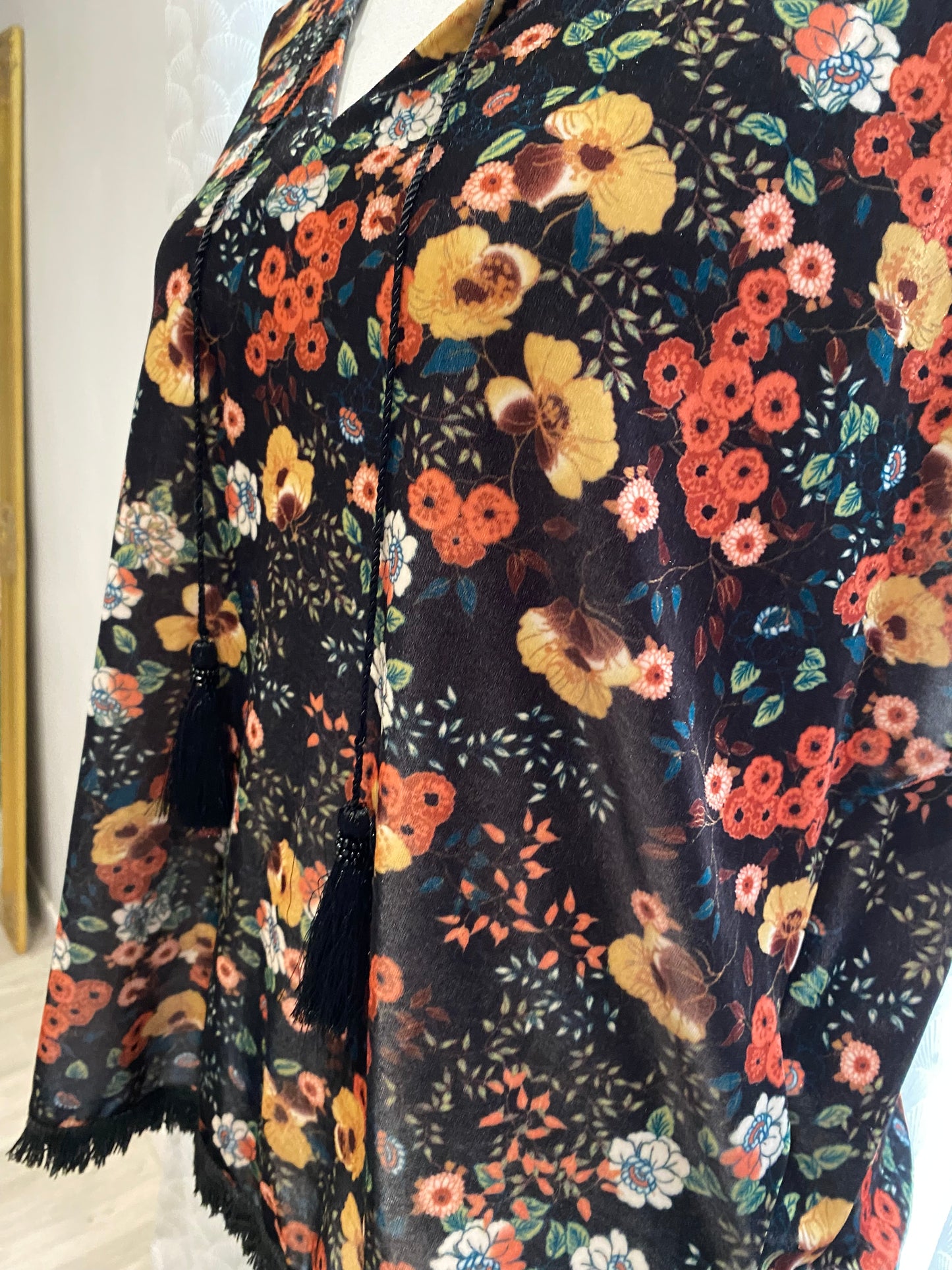 T-shirt effet velours à fleurs – Taille M