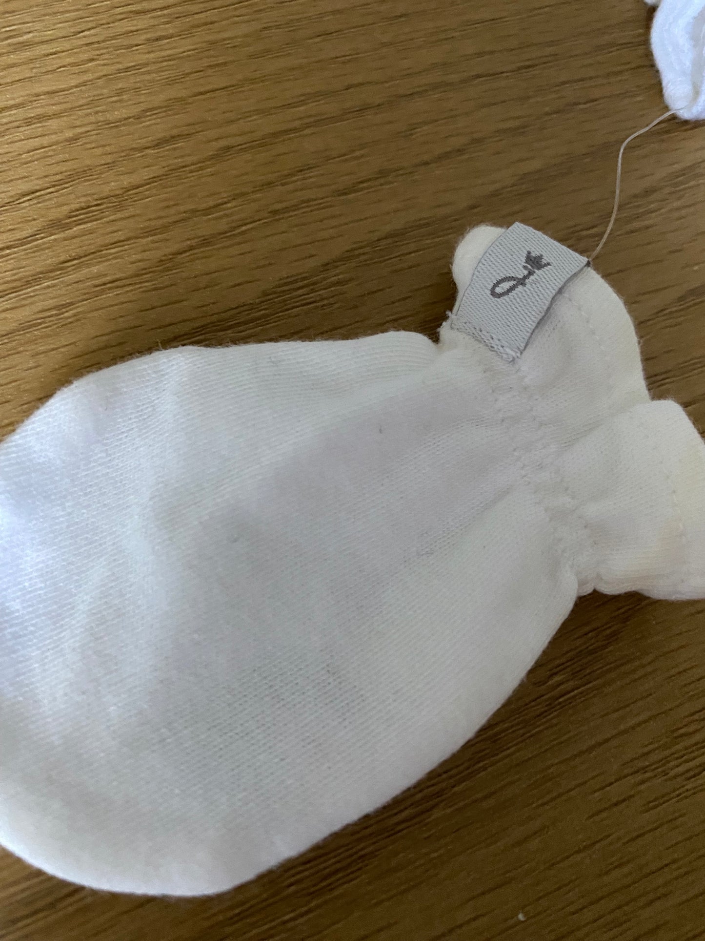 Gants de Naissance Blancs – JACADI (Neufs)