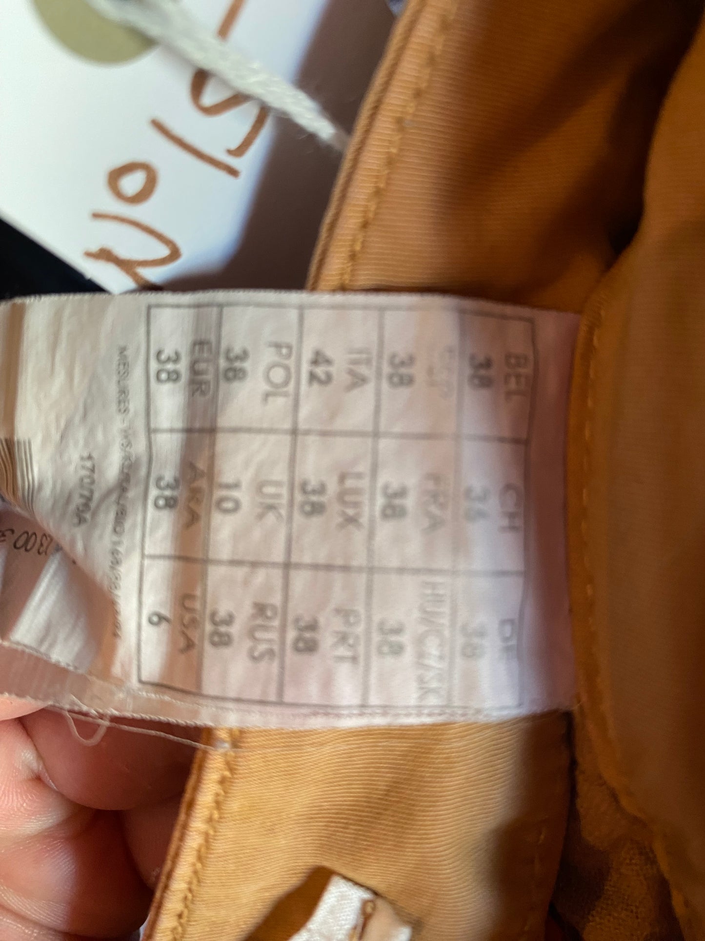 Chino marron 38!