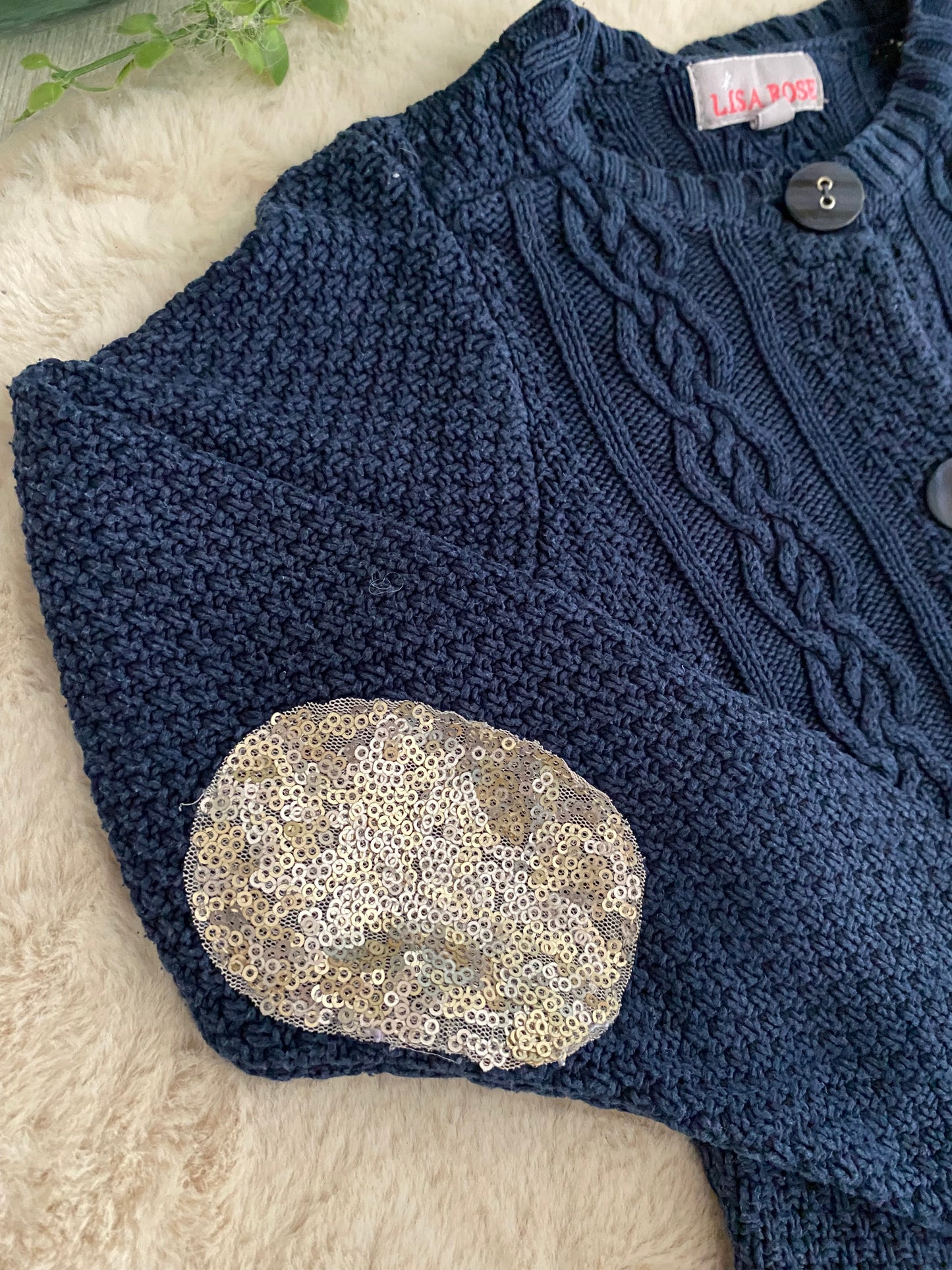 Gilet torsadé marine – Sequins dorés – 5 ans