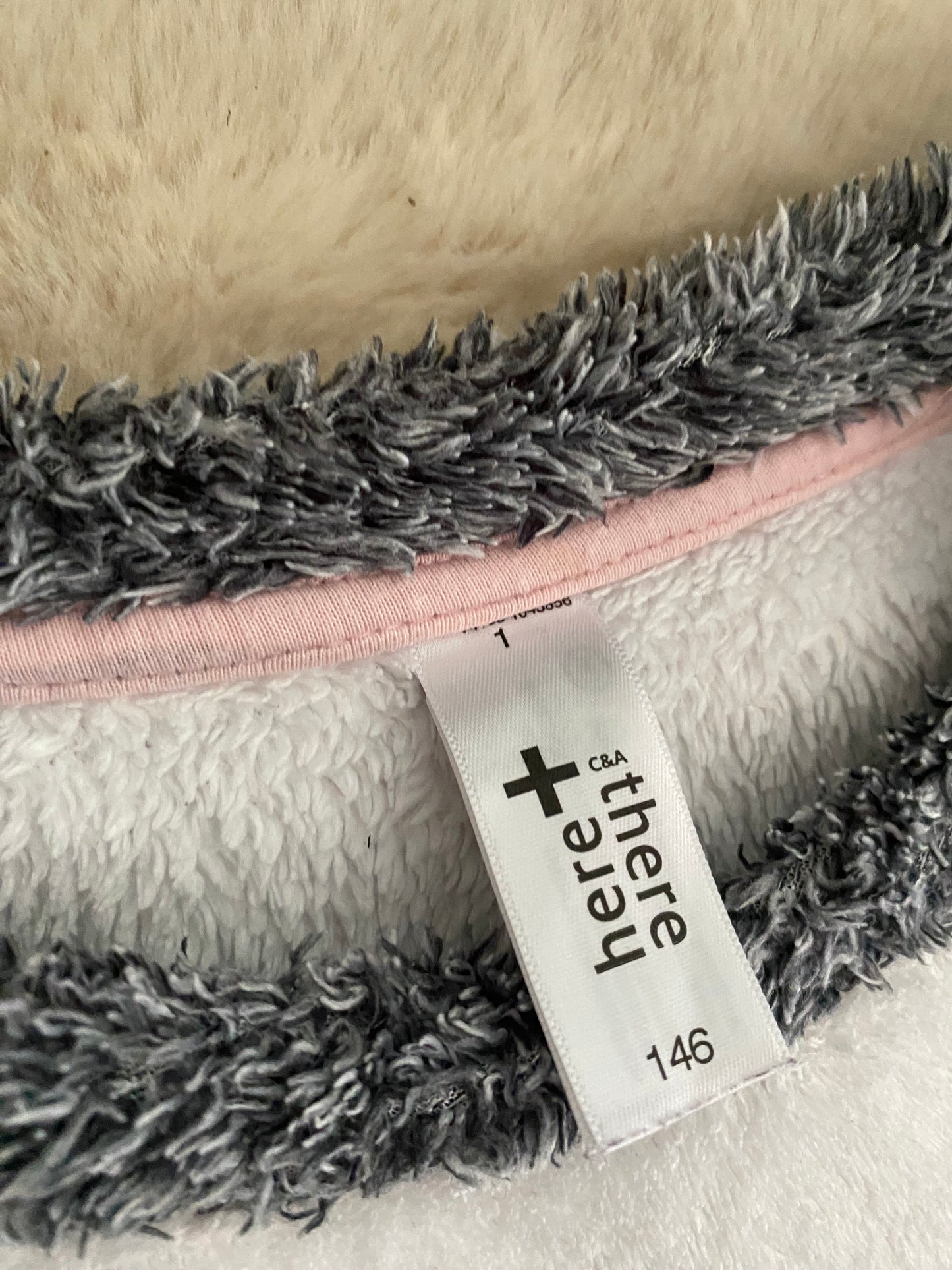 🐧 Pull pilou tout doux – C&A – 146 cm