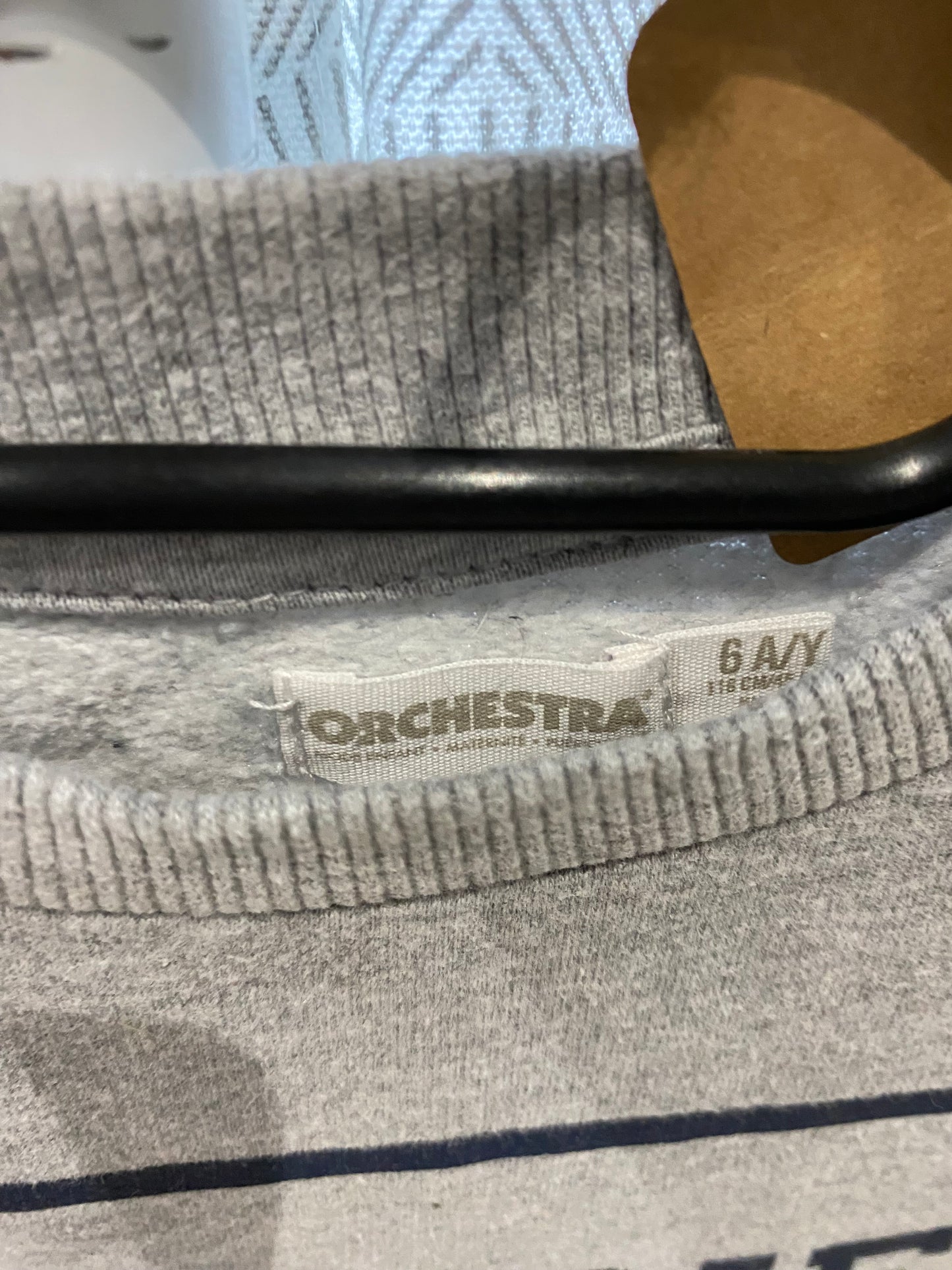 Sweat gris “Winner” – 6 ans – Orchestra