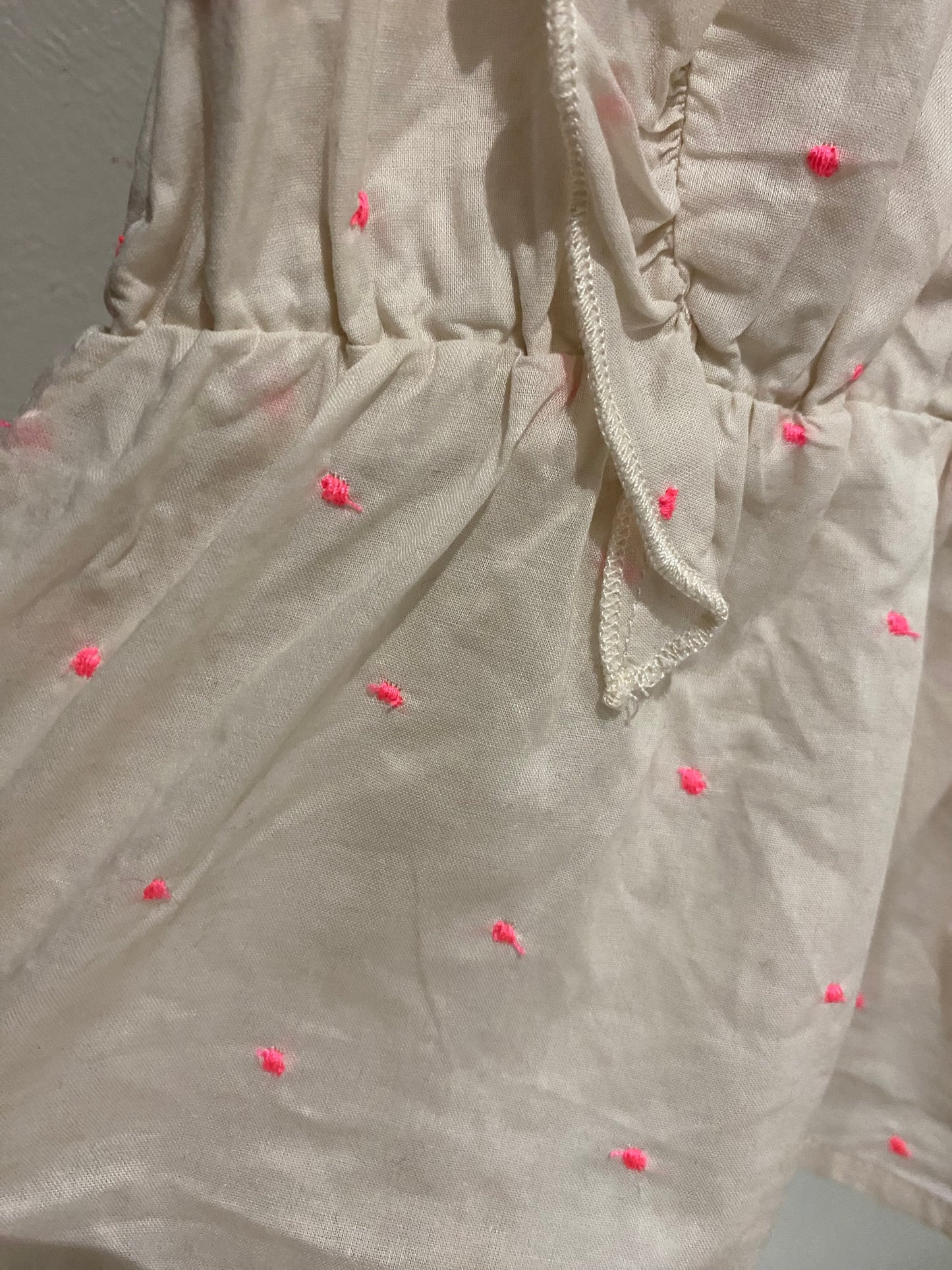 Robe blanche et rose 9 mois