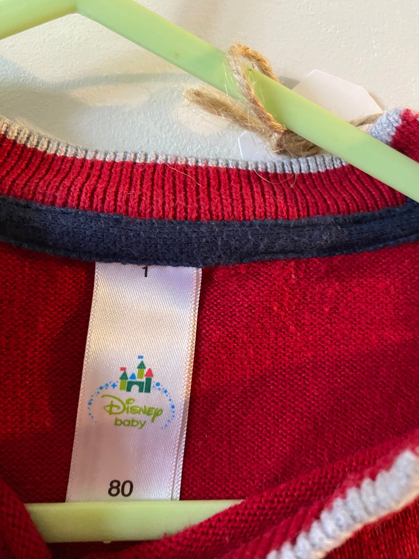 Pull de Noël rouge Mickey – Disney – 12 mois