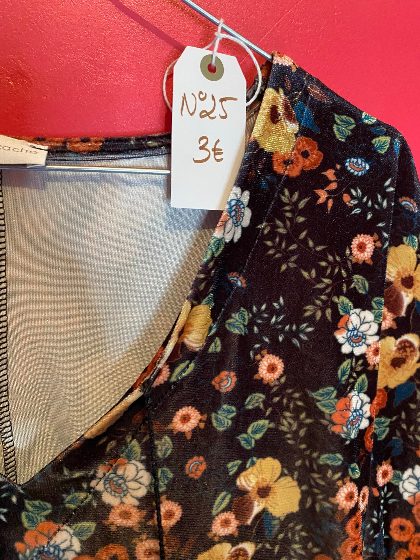 T-shirt à fleurs velours & franges – Cache Cache – Taille M