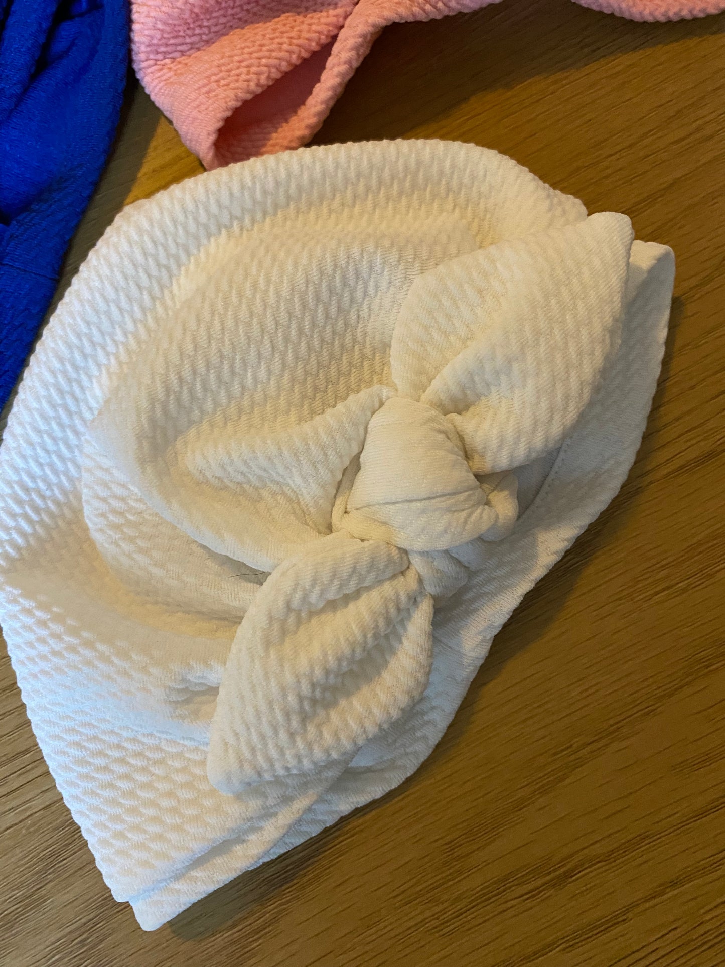 Lot de 3 bonnets effet turban – 6/12 mois