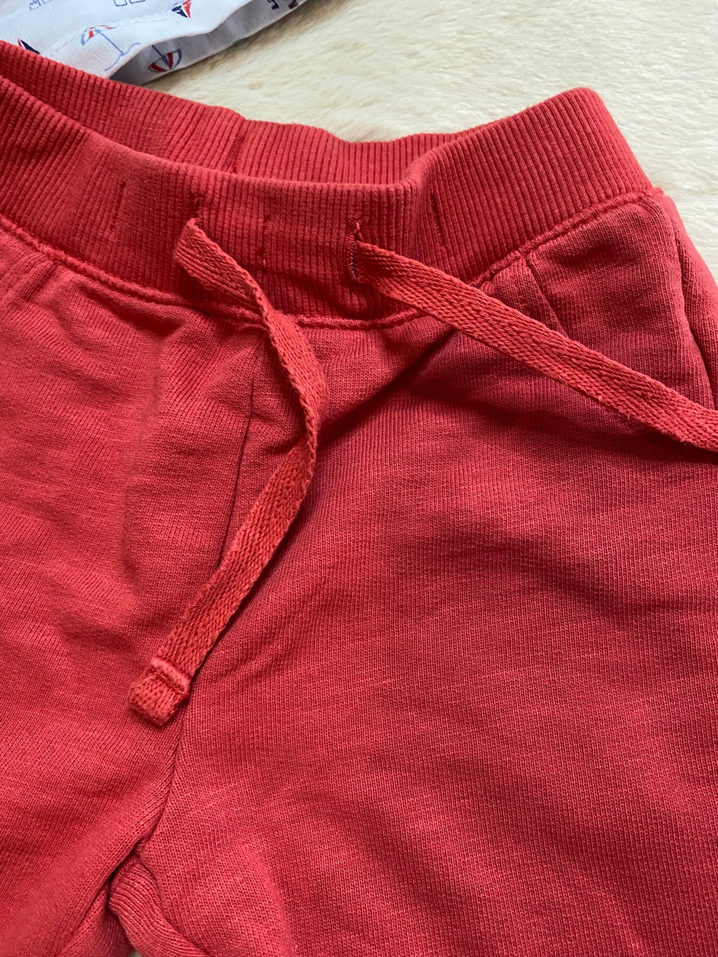 Short rouge 9 M