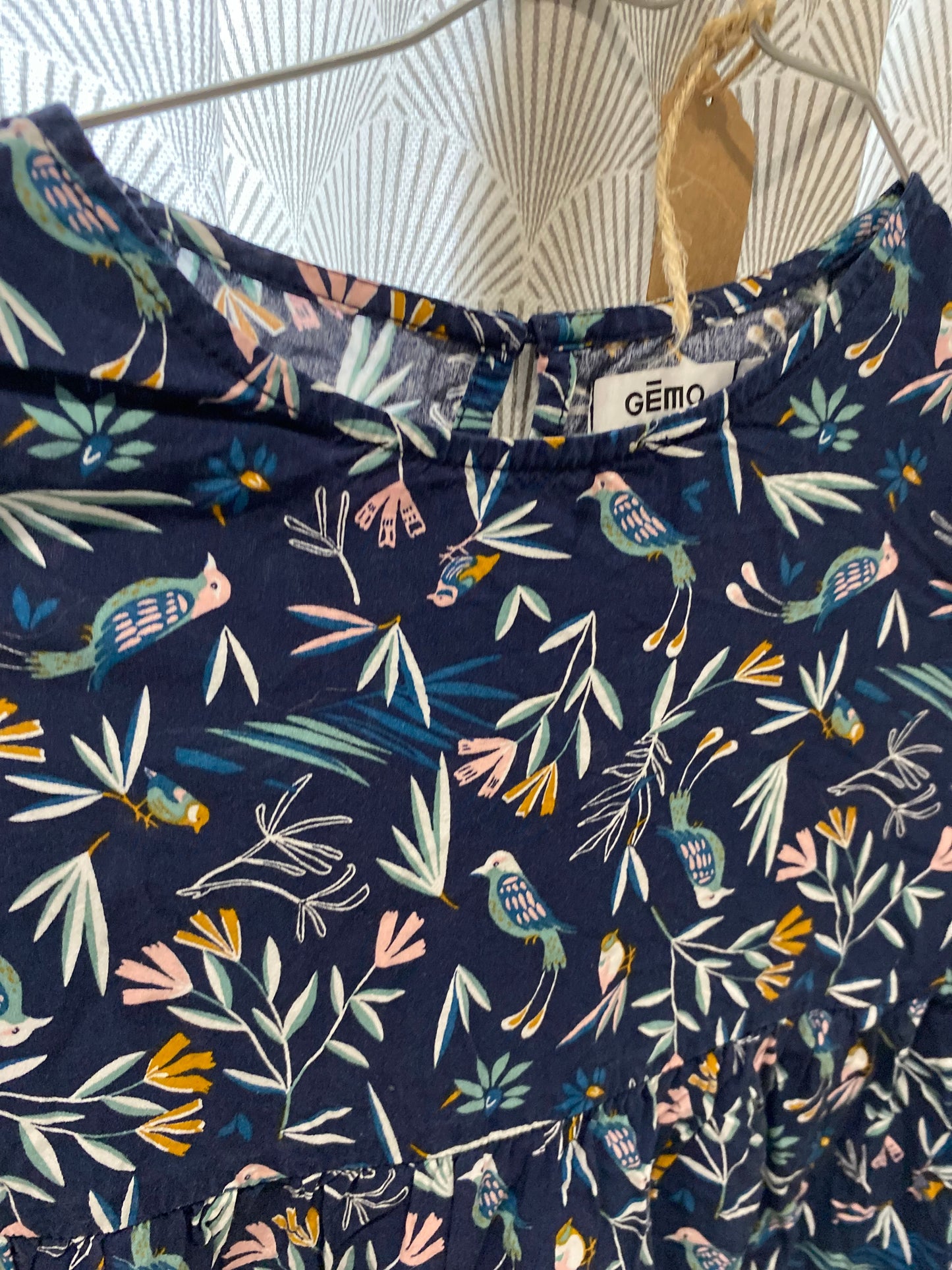 Blouse bleue motif tropical – 8 ans – Gémo