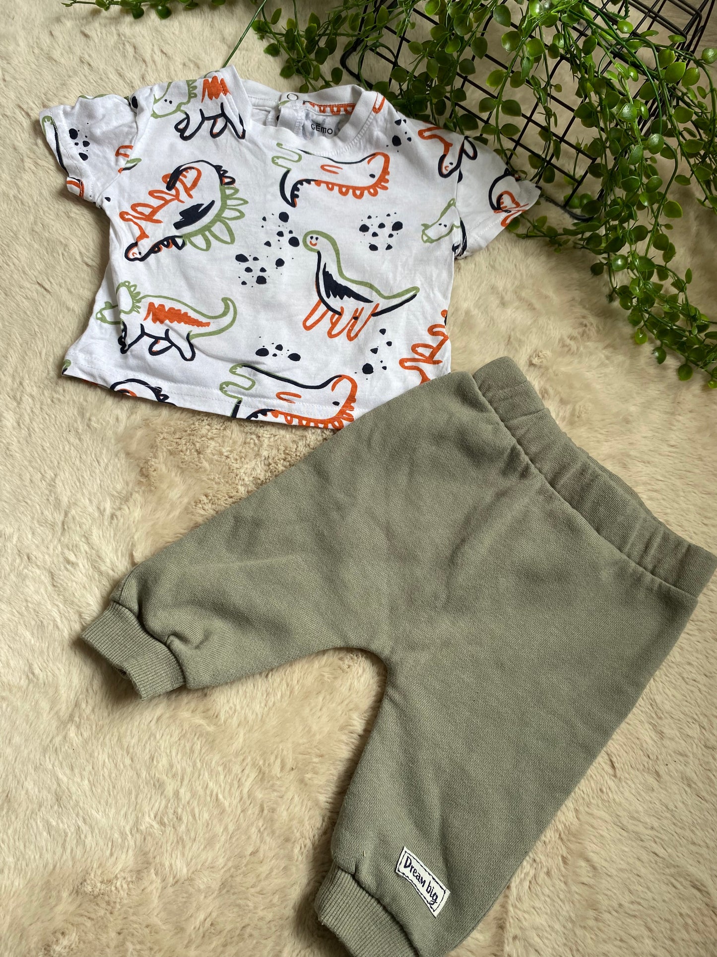 T shirt Dino 3 mois