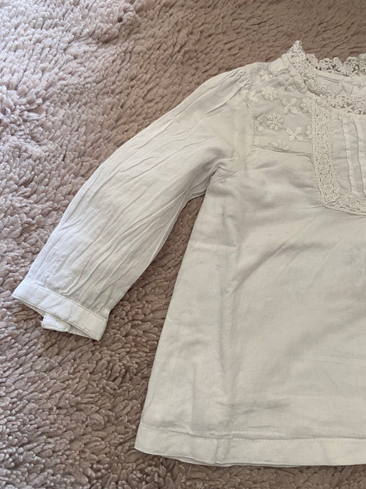 🤍 Blouse blanche effet broderie – Tape à l’Œil – 6 mois