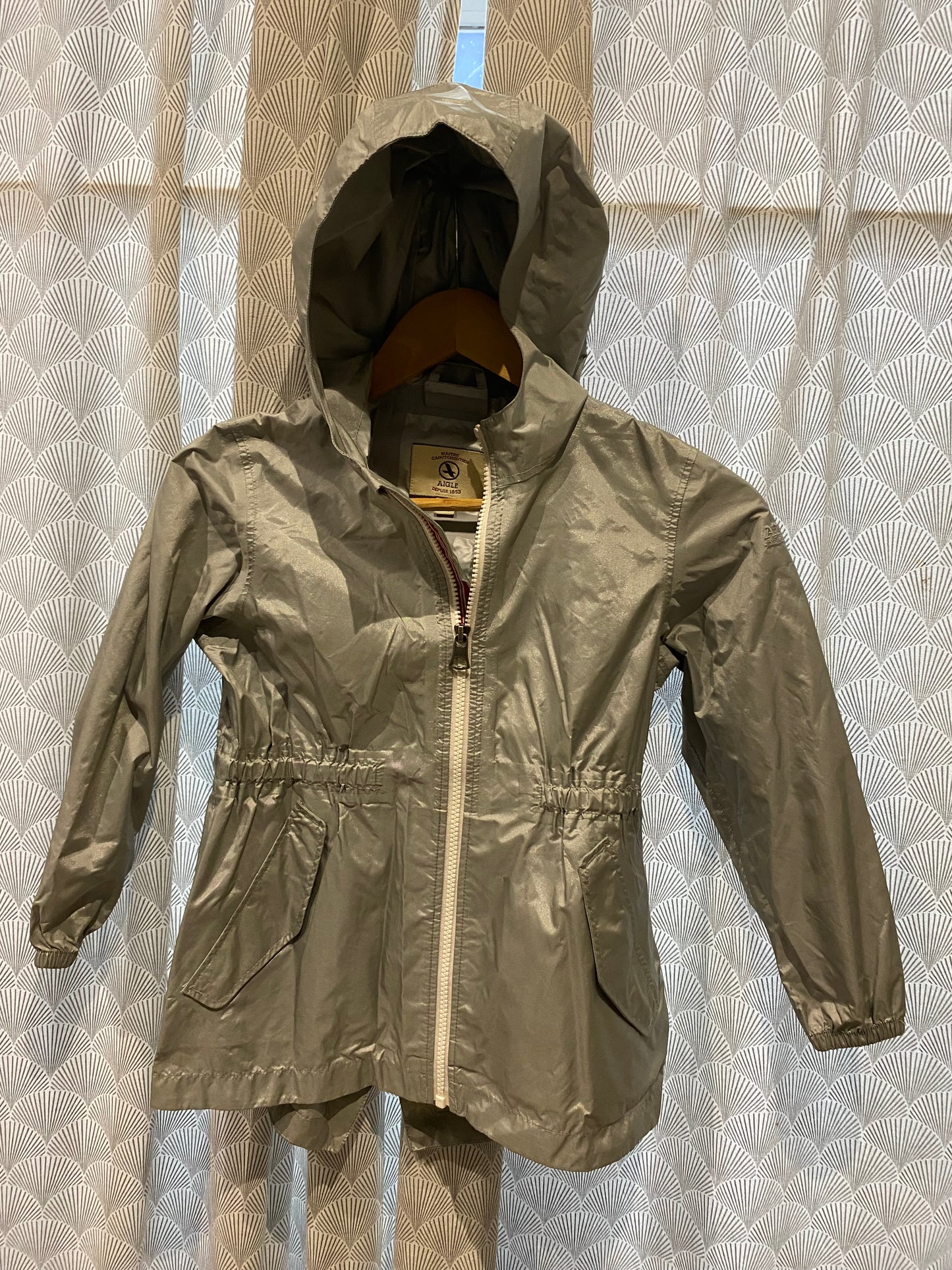 ☔ K-way gris – Aigle – 6 ans