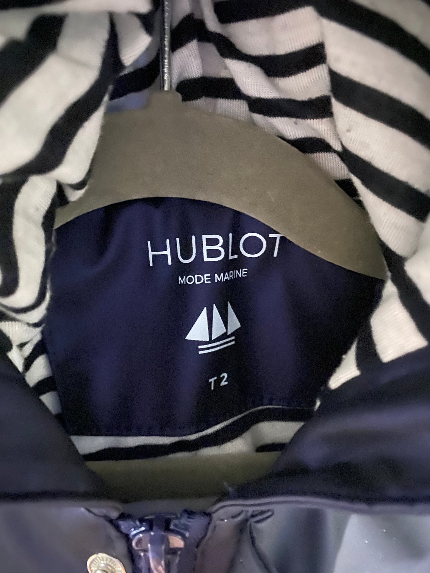 💙 Cire bleu électrique – Hublot – 2 ans