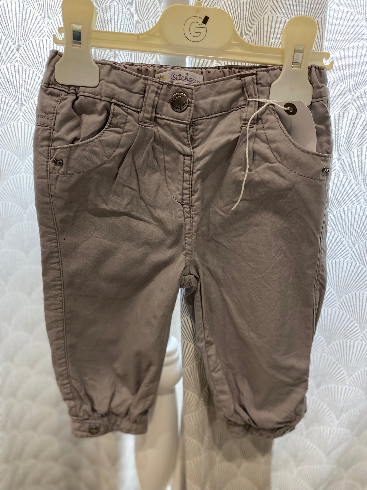 Pantalon gris – 9 mois – Kitchoun