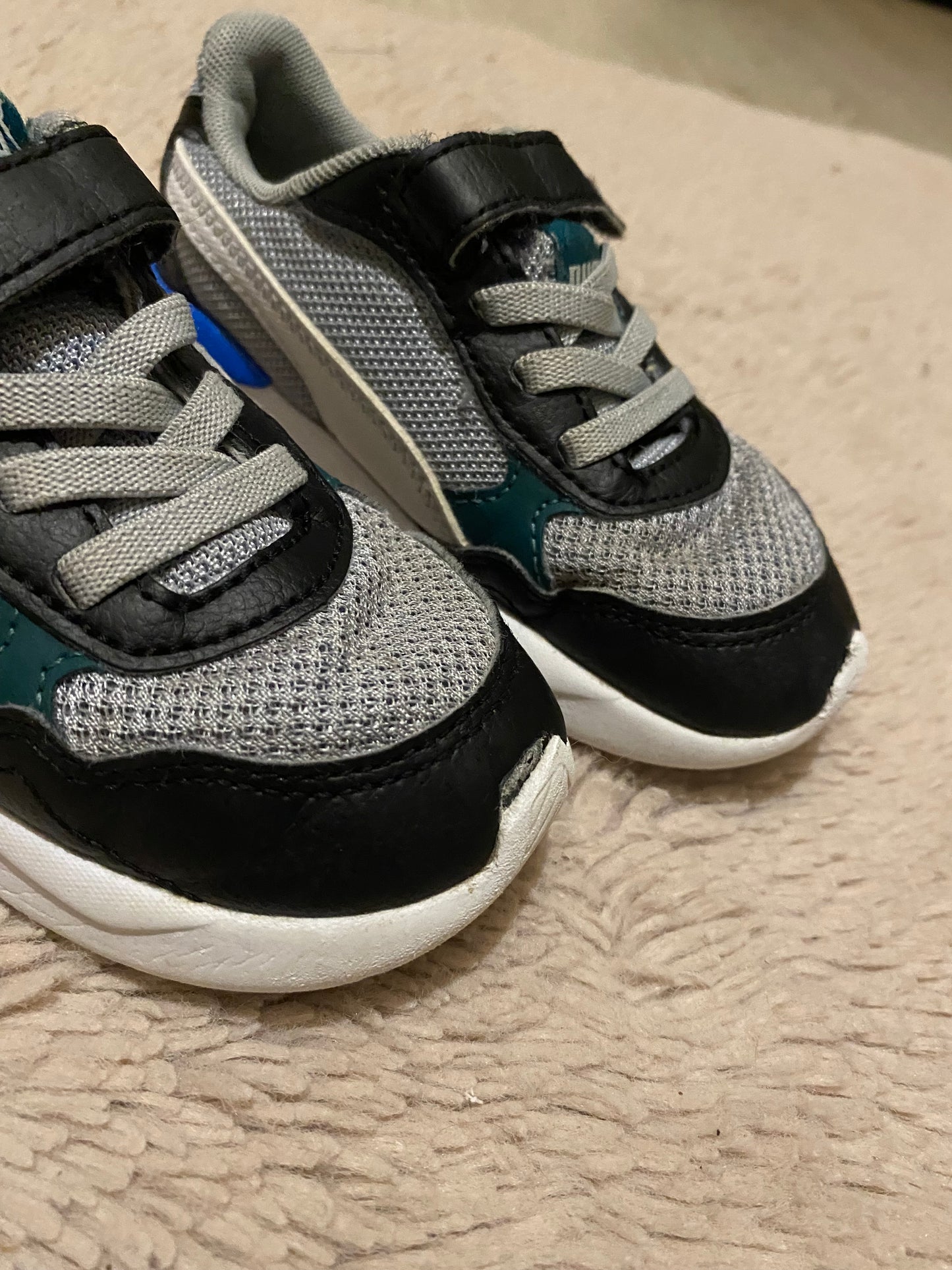 Baskets enfant Puma gris & bleu – Taille 25 – PUMA