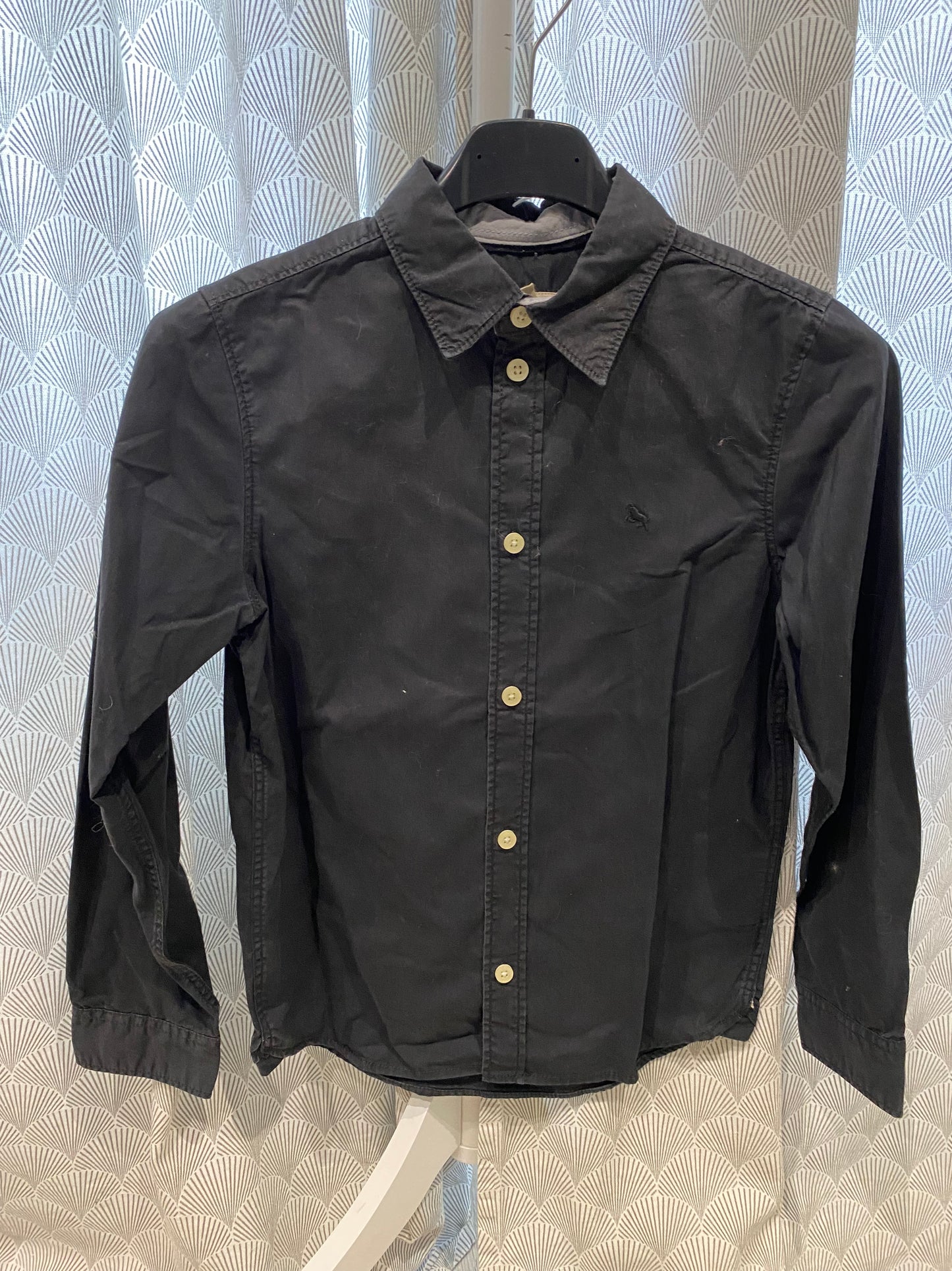 Chemise noire – 8 ans – H&M