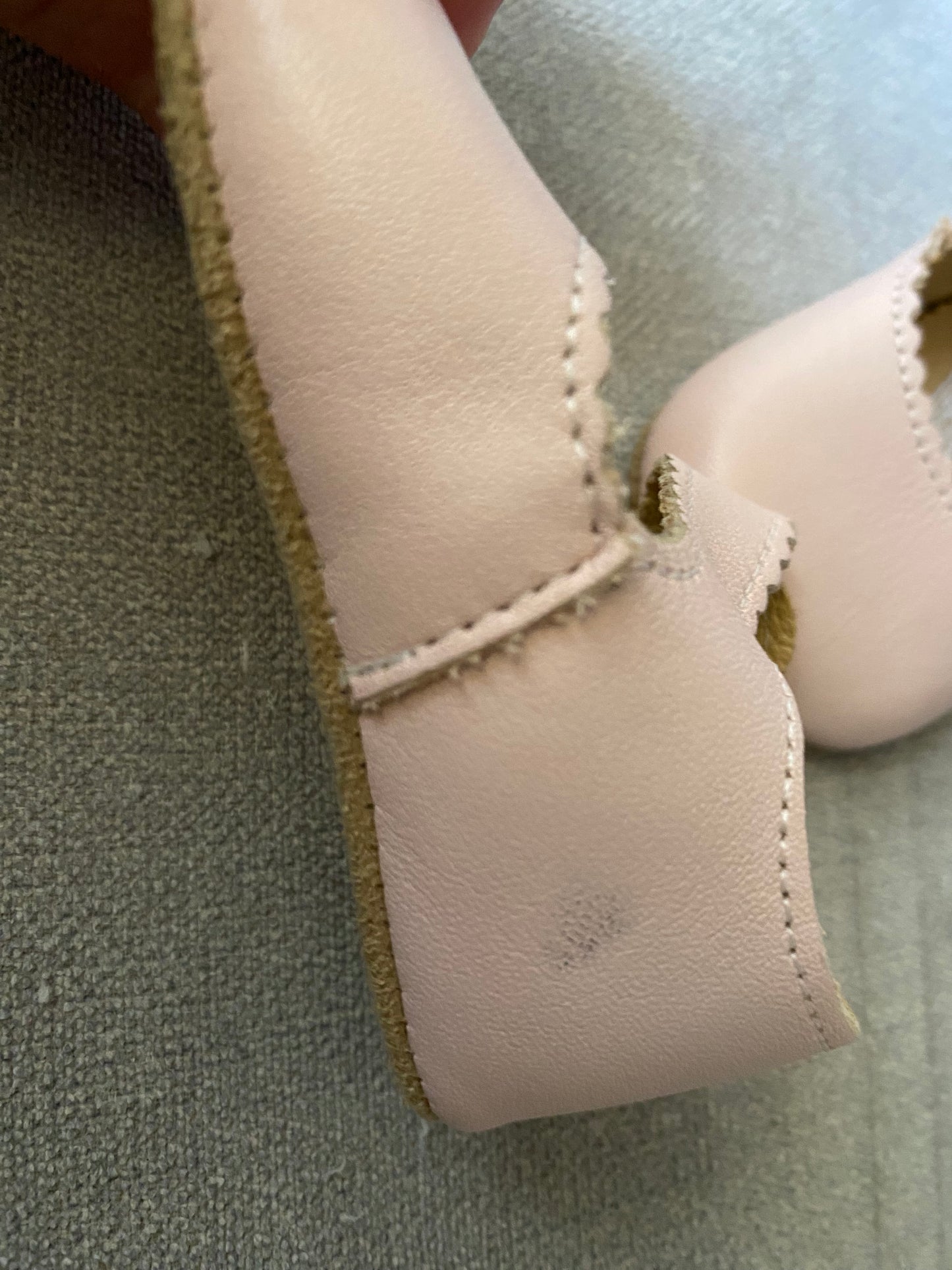 Chaussons bébé cuir rose pâle Early Days – Taille 16 – Souples & adorables