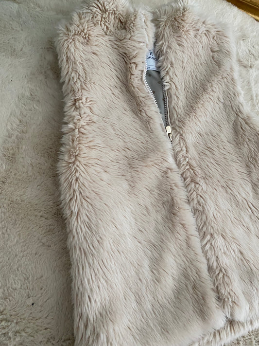 🐻 Gilet sans manches moumoute – Okaïdi – 8 ans