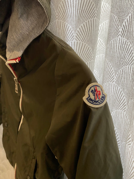 Coupe-vent K-way kaki – Moncler – 4 ans