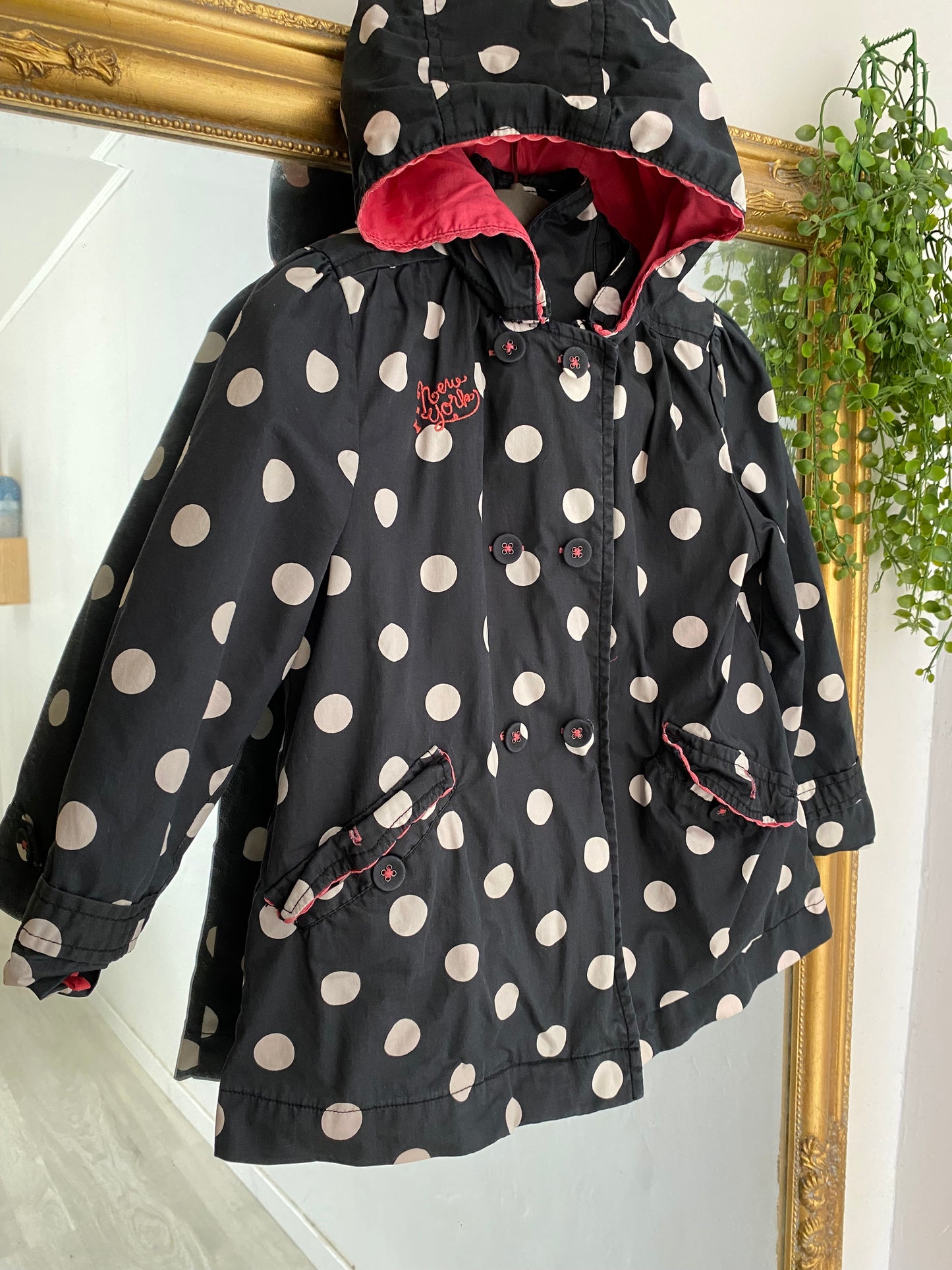 Veste à pois 4ans