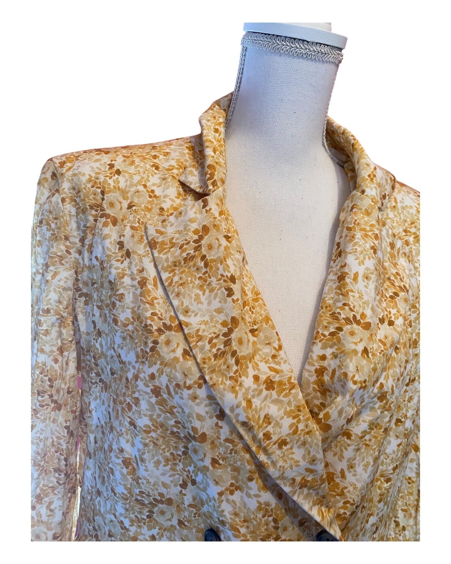 🌼 Blazer femme XXL – Céleste – jaune et blanc fleuri – léger – peut se fermer ou non