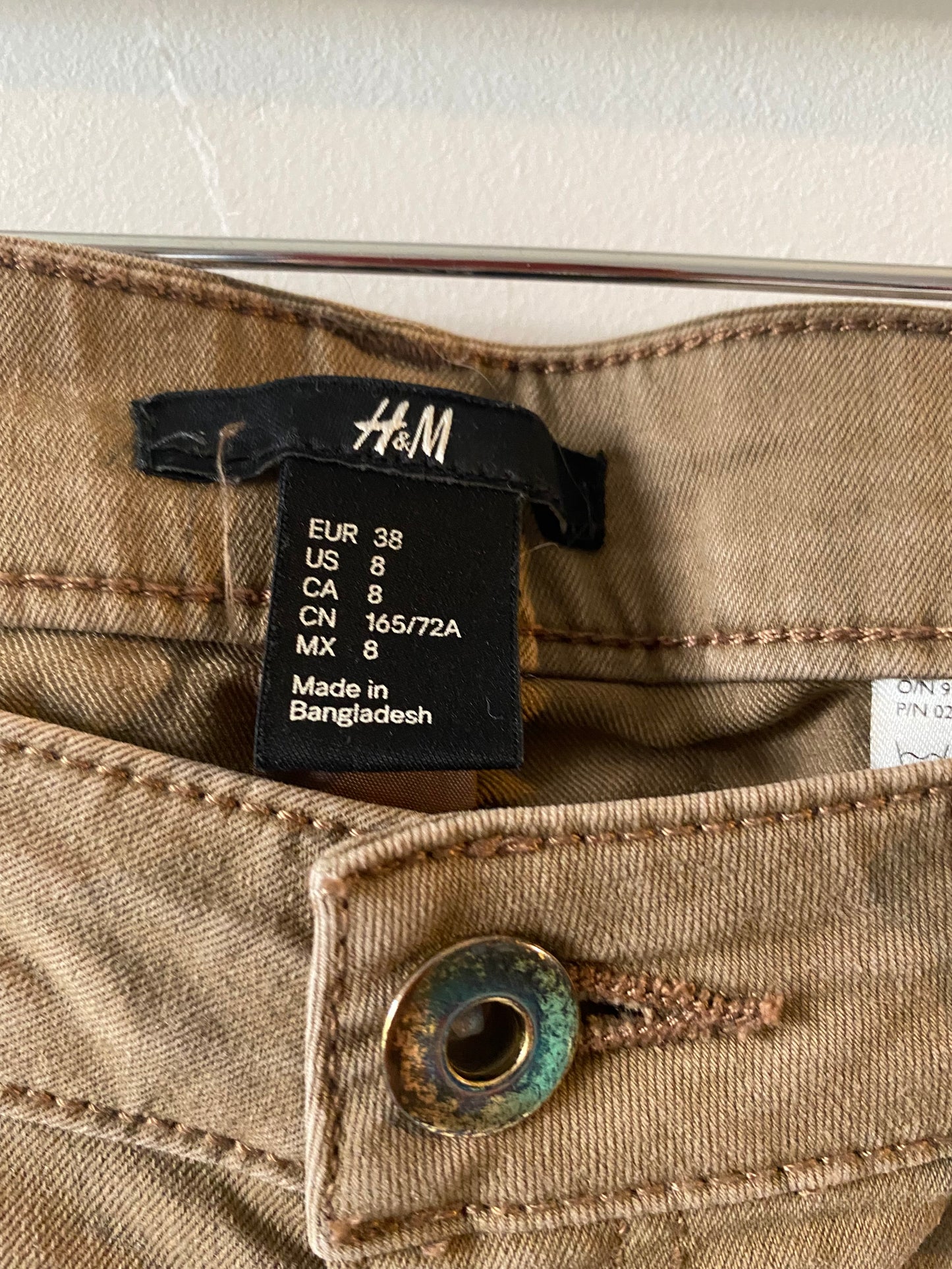 Pantalon slim kaki bandes ethniques – H&M