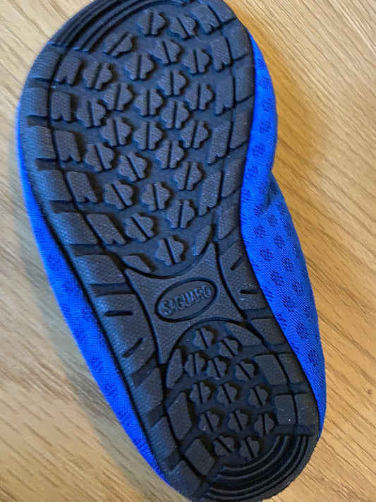 Chaussures pour l’eau – Taille 23 – Sans marque