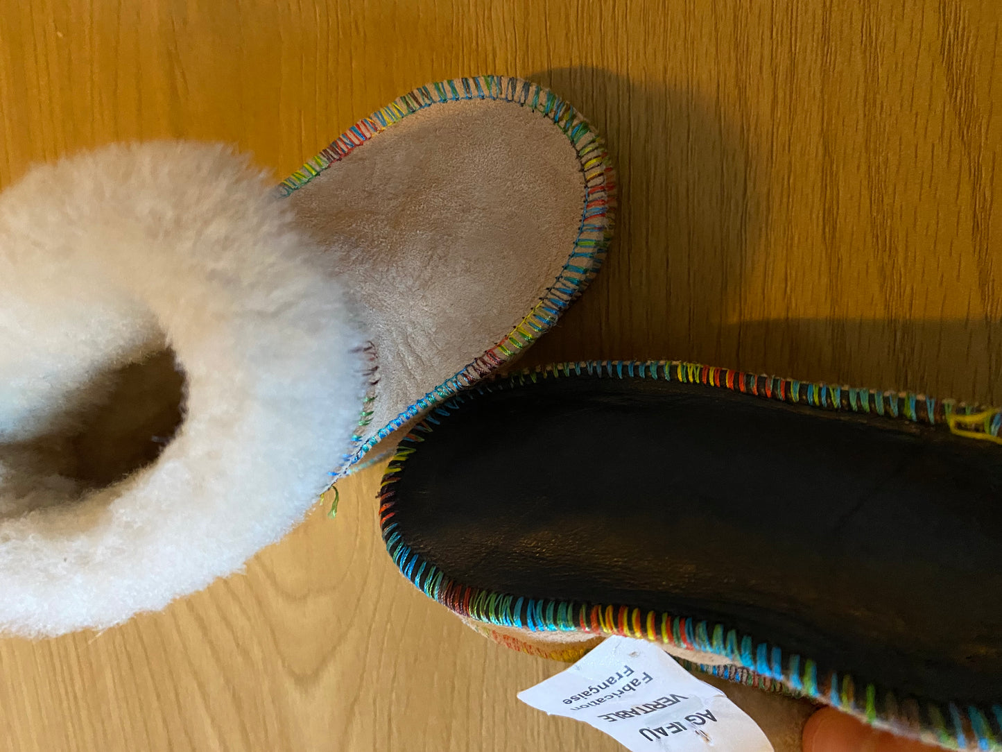 Chaussons en agneau véritable – Neuve avec étiquette – 6/12 mois
