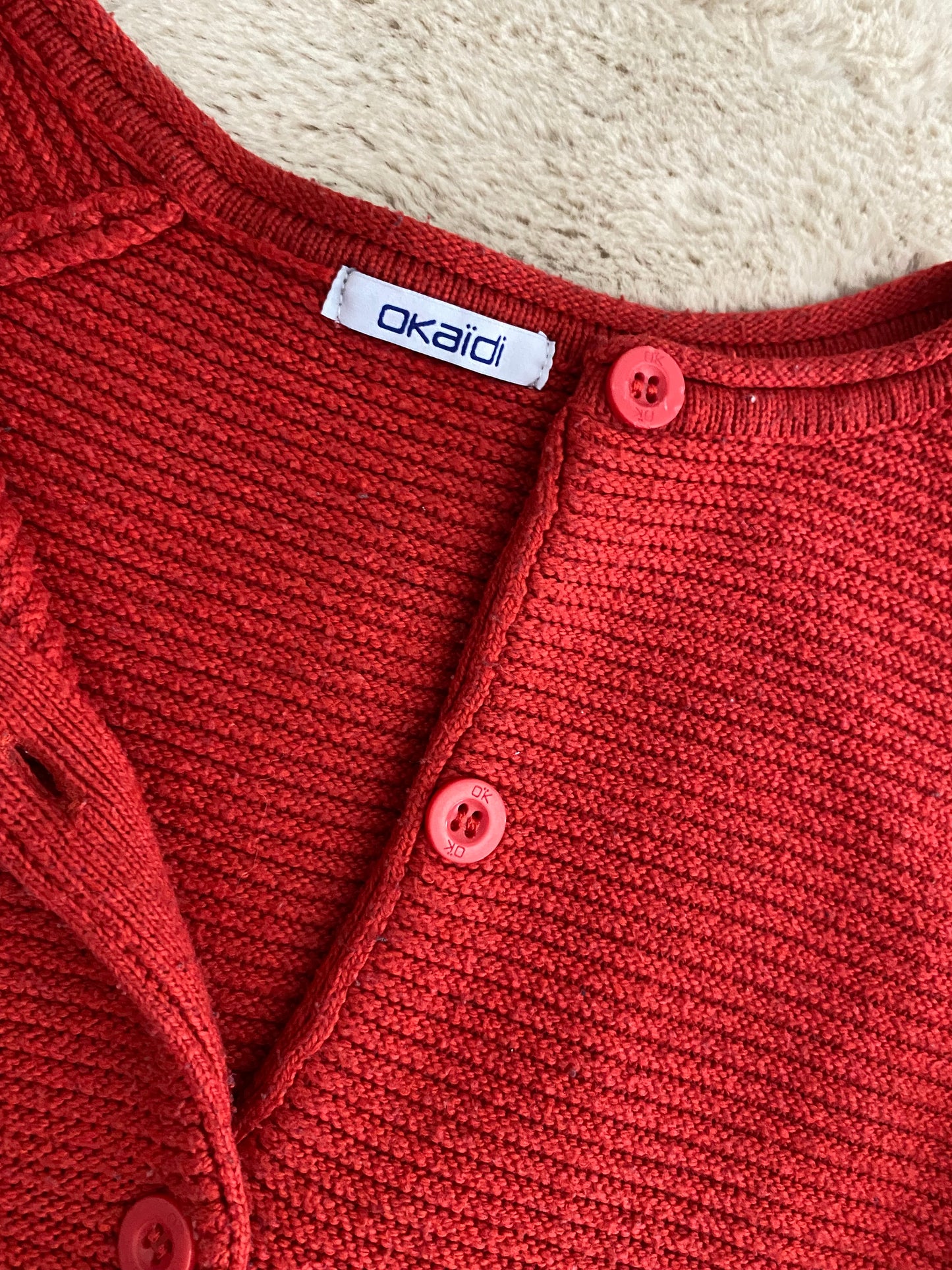 🧥 Gilet rouge – Okaïdi – 8 ans