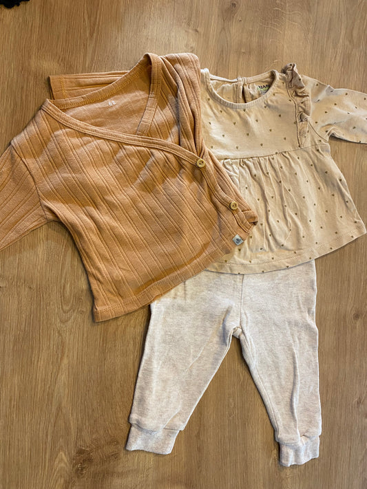 Haut beige 3 mois