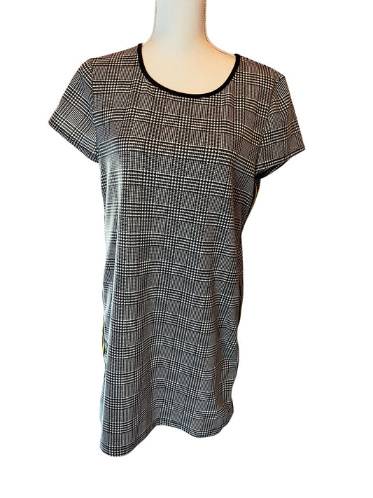🌫️ Robe grise droite Tissaia – Taille 42 – manches courtes