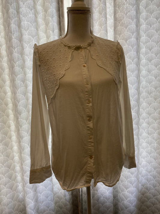 Chemise blanche écru effet brodé épaules et avant – Season – M