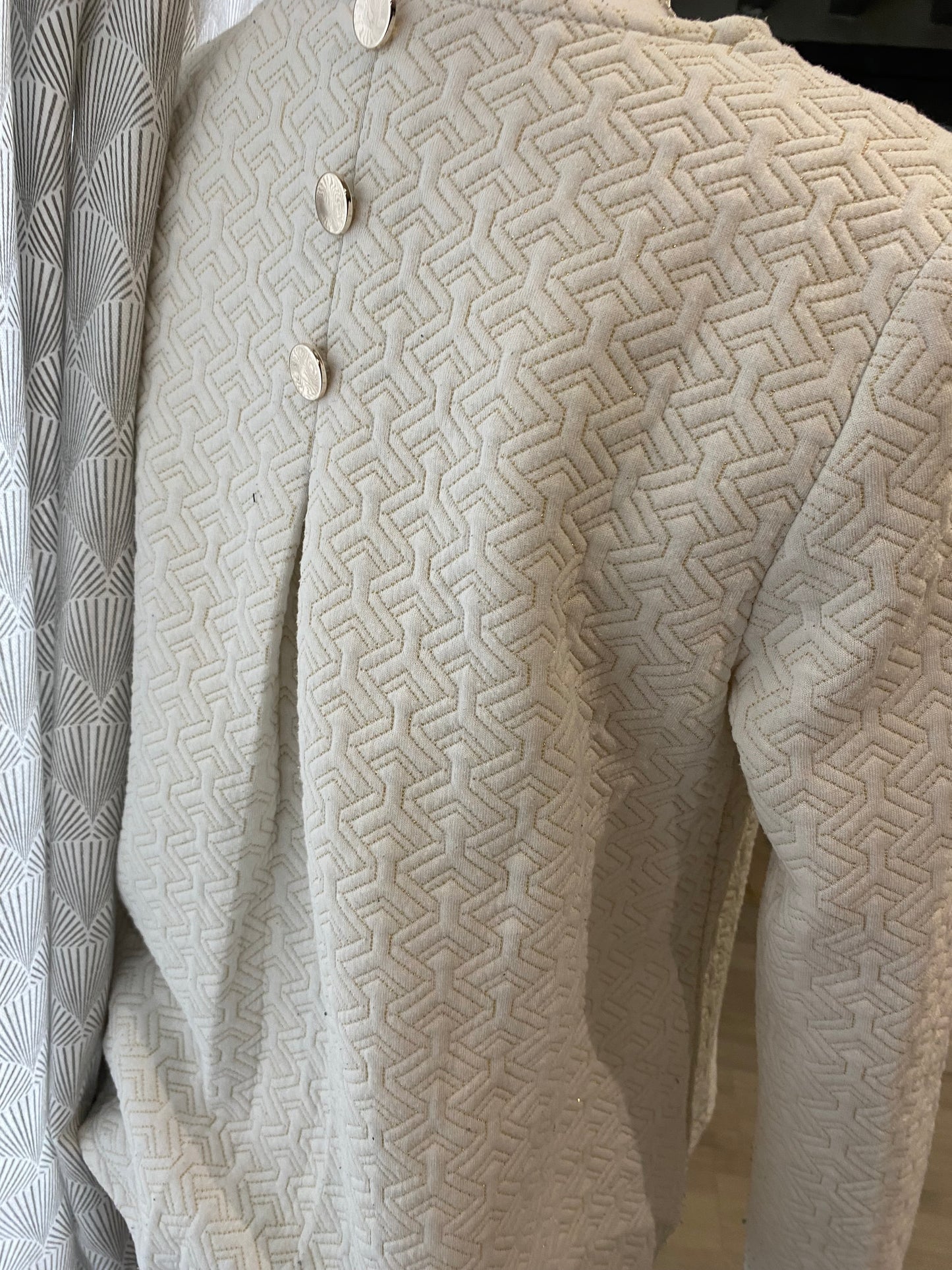 Pull effet texturé fils dorés – Camaïeu – T.M