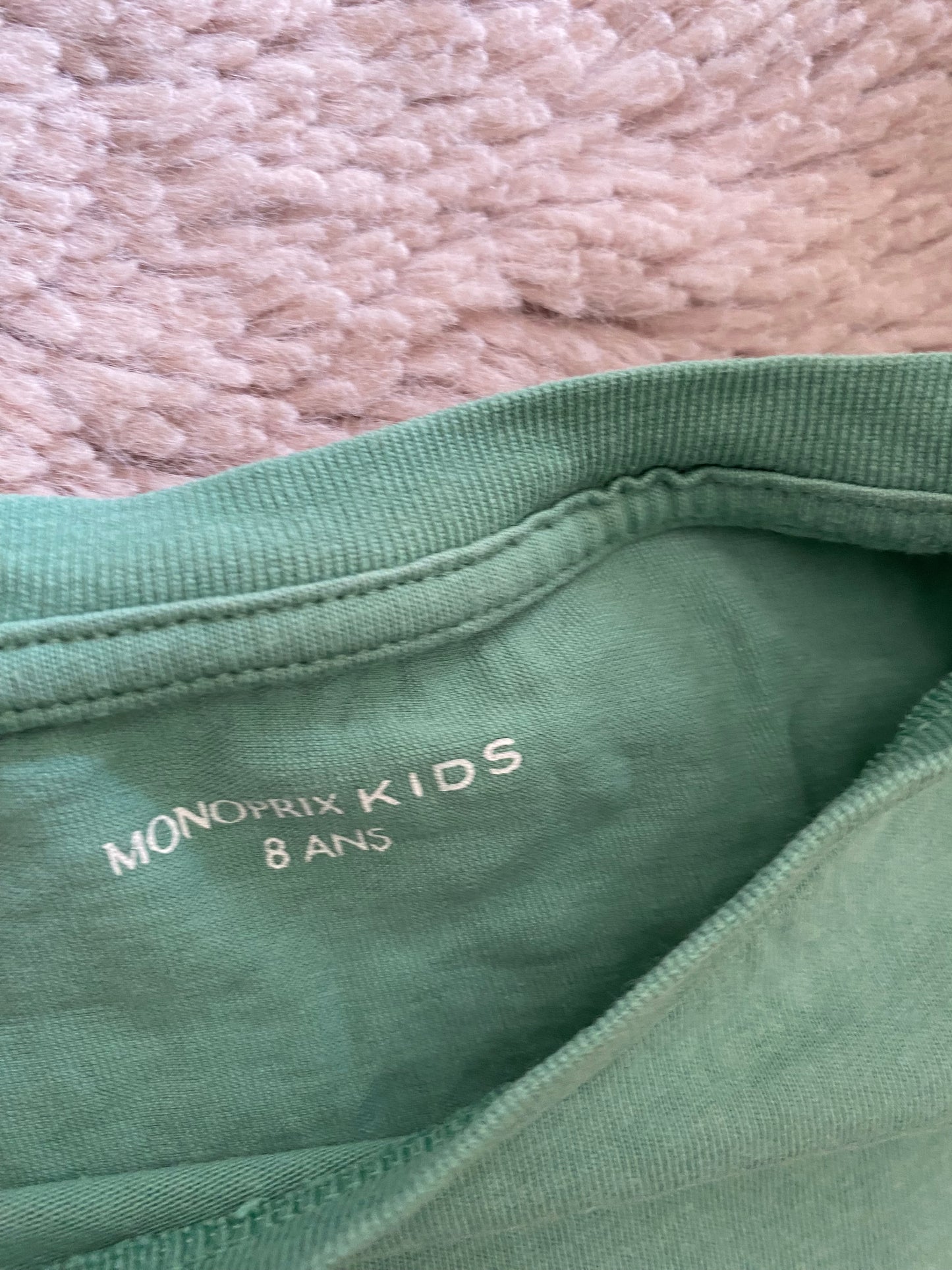🌿 T-shirt vert motif jungle – Monoprix – 8 ans – manches courtes