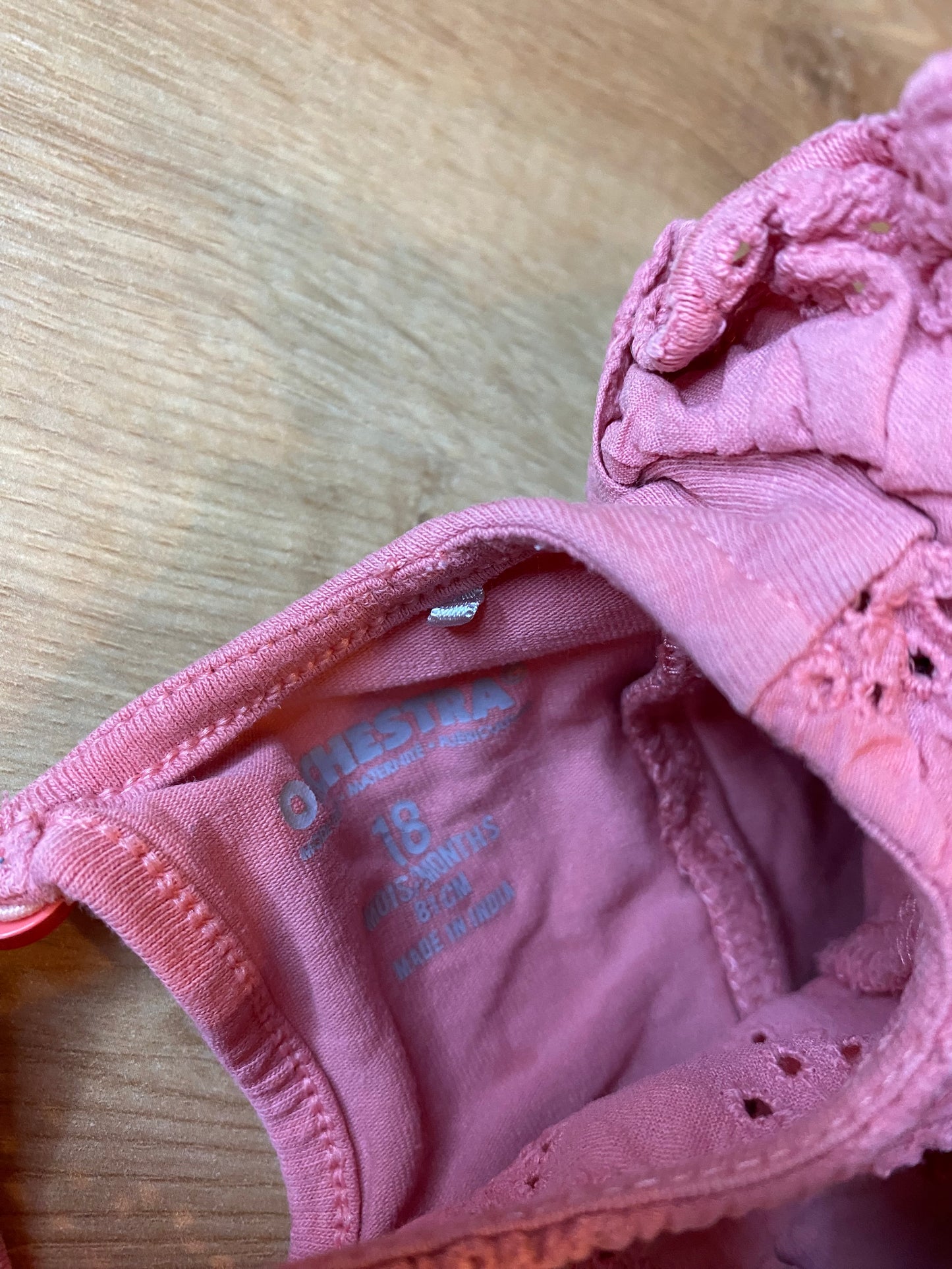 T shirt rose 18 mois