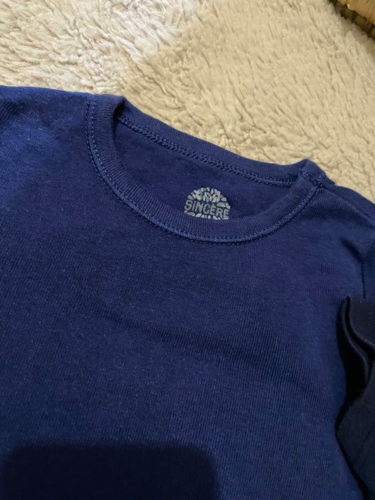 👕 Lot 2 t-shirts bébé près du corps – marine – Absorba + sans marque – Manches courtes