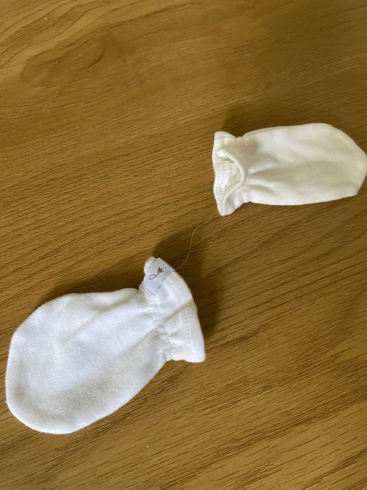 Gants de Naissance Blancs – JACADI (Neufs)
