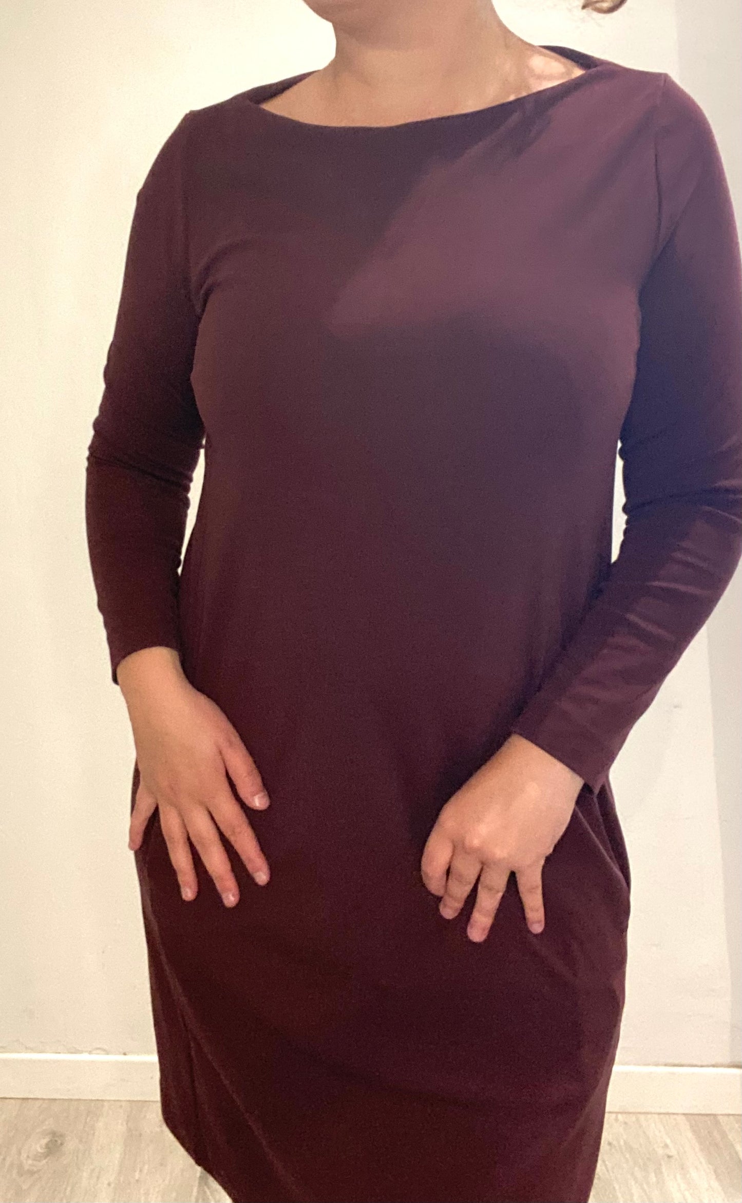 Robe bordeaux droite